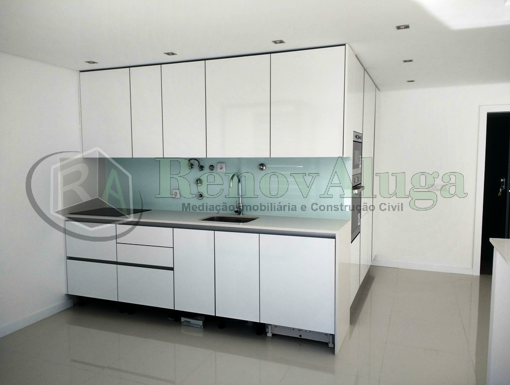 Moradia em Banda T2+2