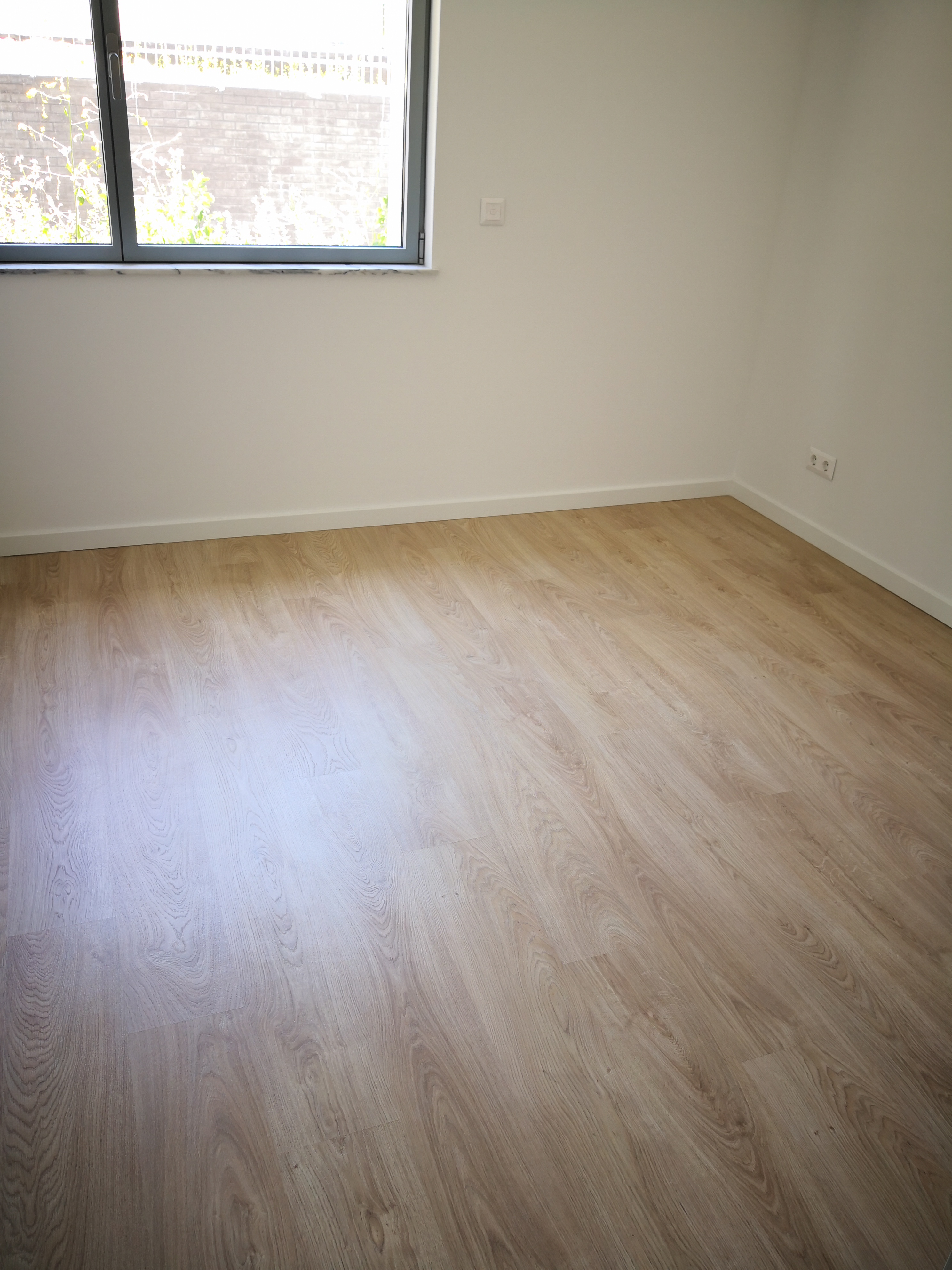 T2- ARRENDAMENTO - NOVO - 94,20 M2 - LUGAR DE ESTACIONAMENTO E ARRECADAÇÃO