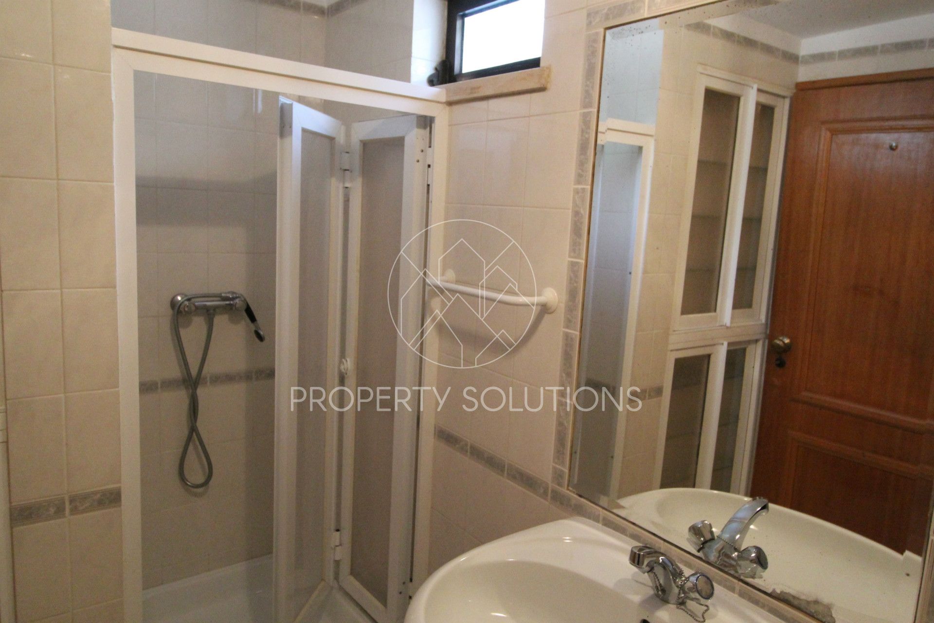 独立式的房子 4个房间