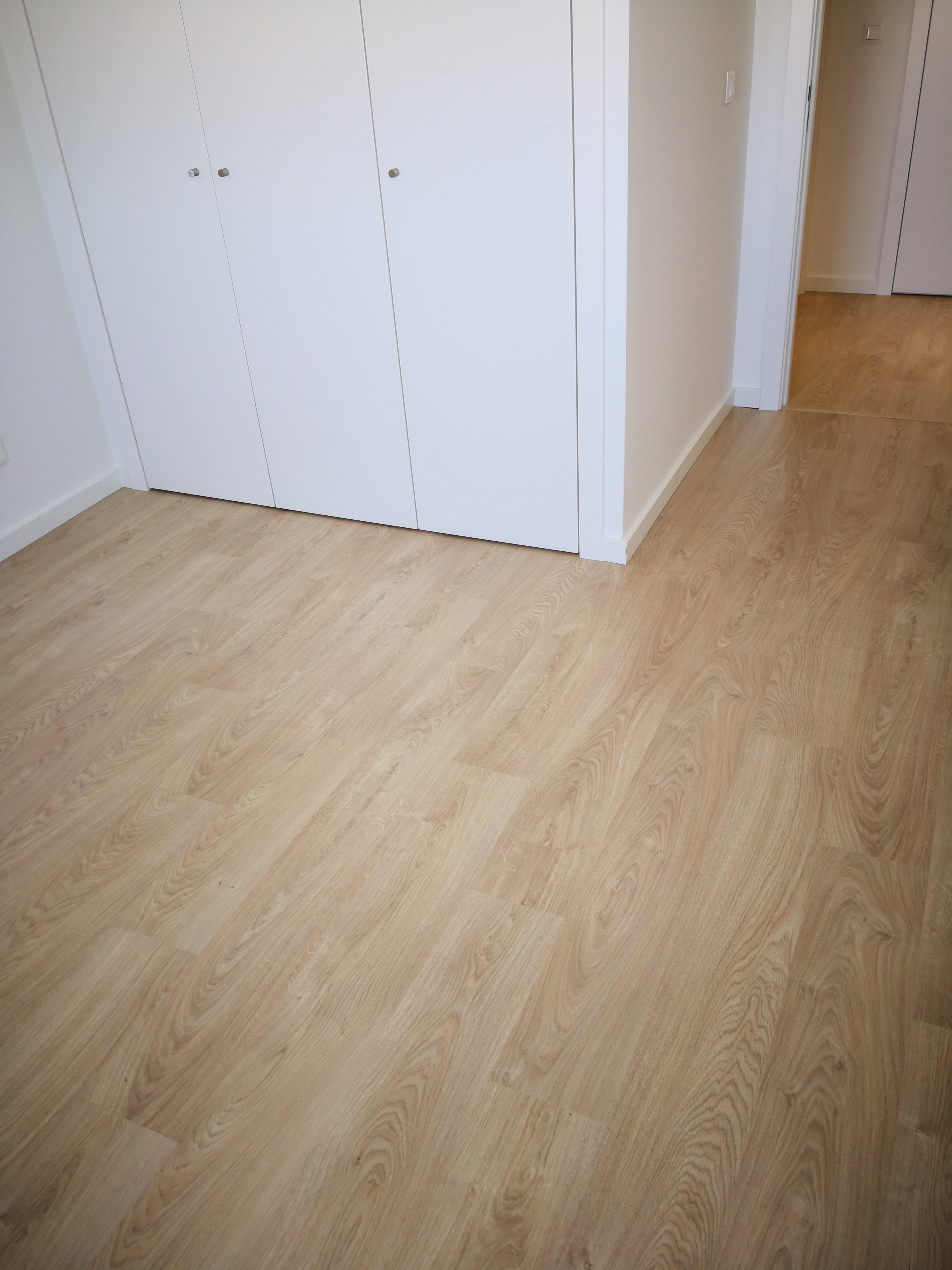 T2- VENDA - NOVO - 93,20 M2 - LUGAR DE ESTACIONAMENTO E ARRECADAÇÃO