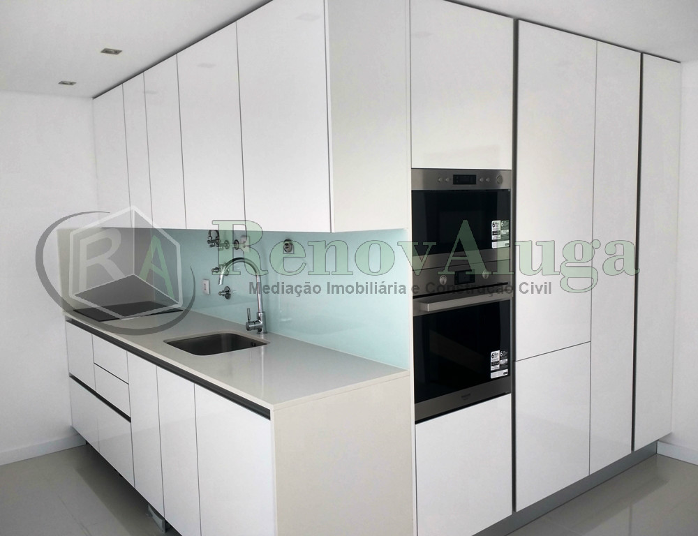 Moradia em Banda T2+2