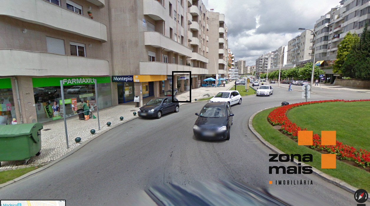 Loja c/ 156 m2 - Centro de S. João da Madeira