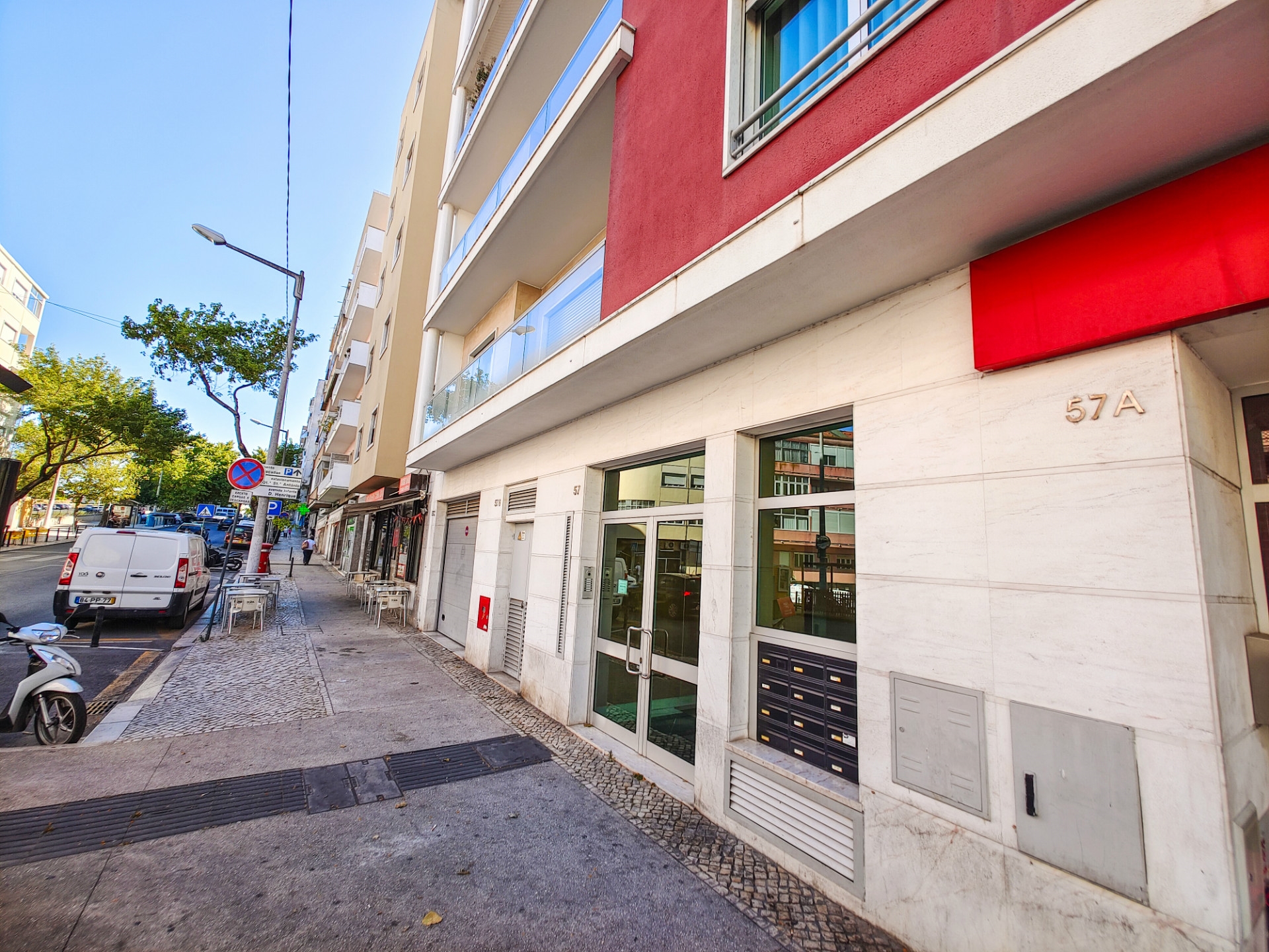 Apartamento T2, Lisboa, Lisboa / Arrendamento / 1350 / Ref. JJLA1168