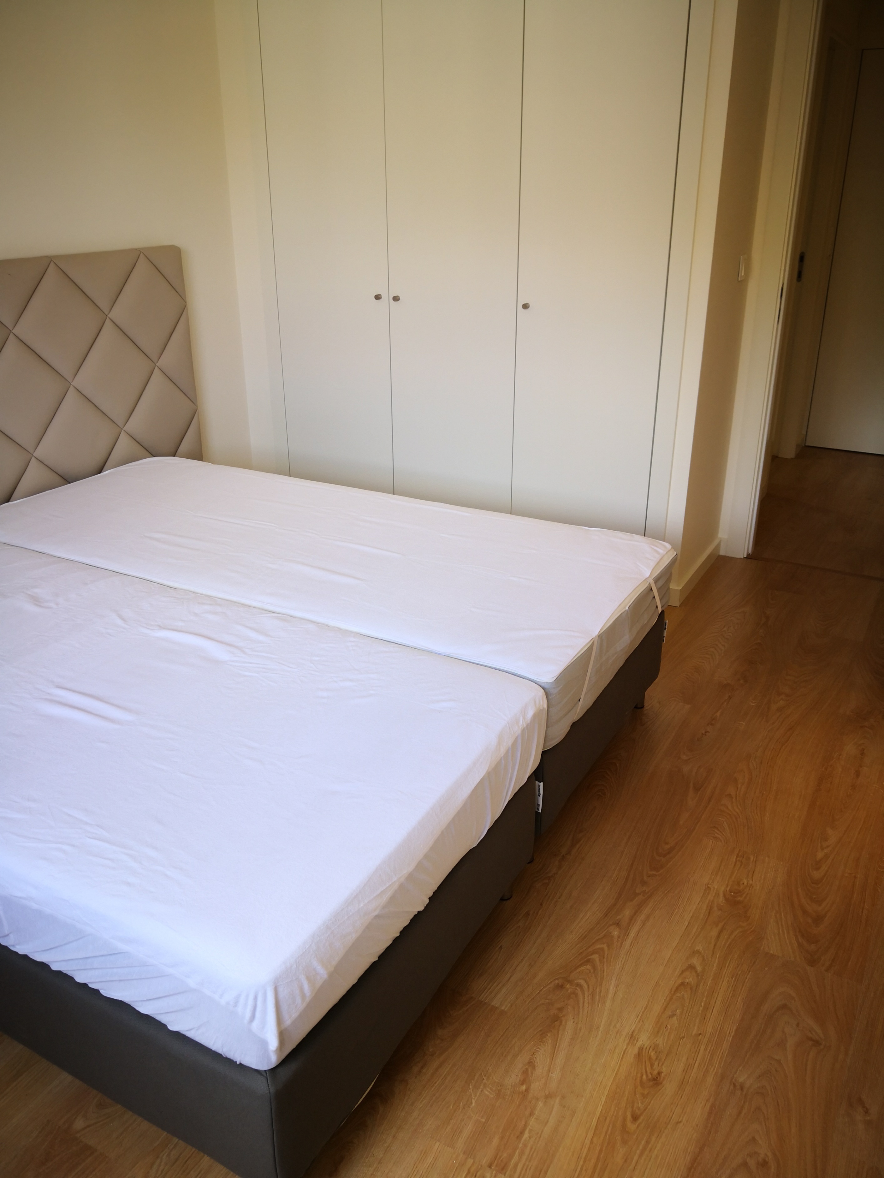 T2 - Arrendamento - Mobilado - 2 Lugares de Estacionamento e Arrecadação