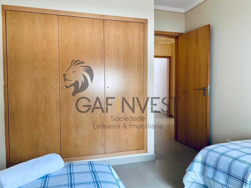 Apartamento T3 com Terraço na Praia da Barra