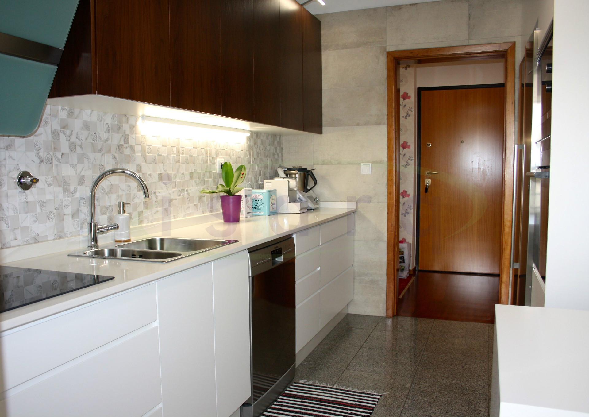 Equipped Kitchen