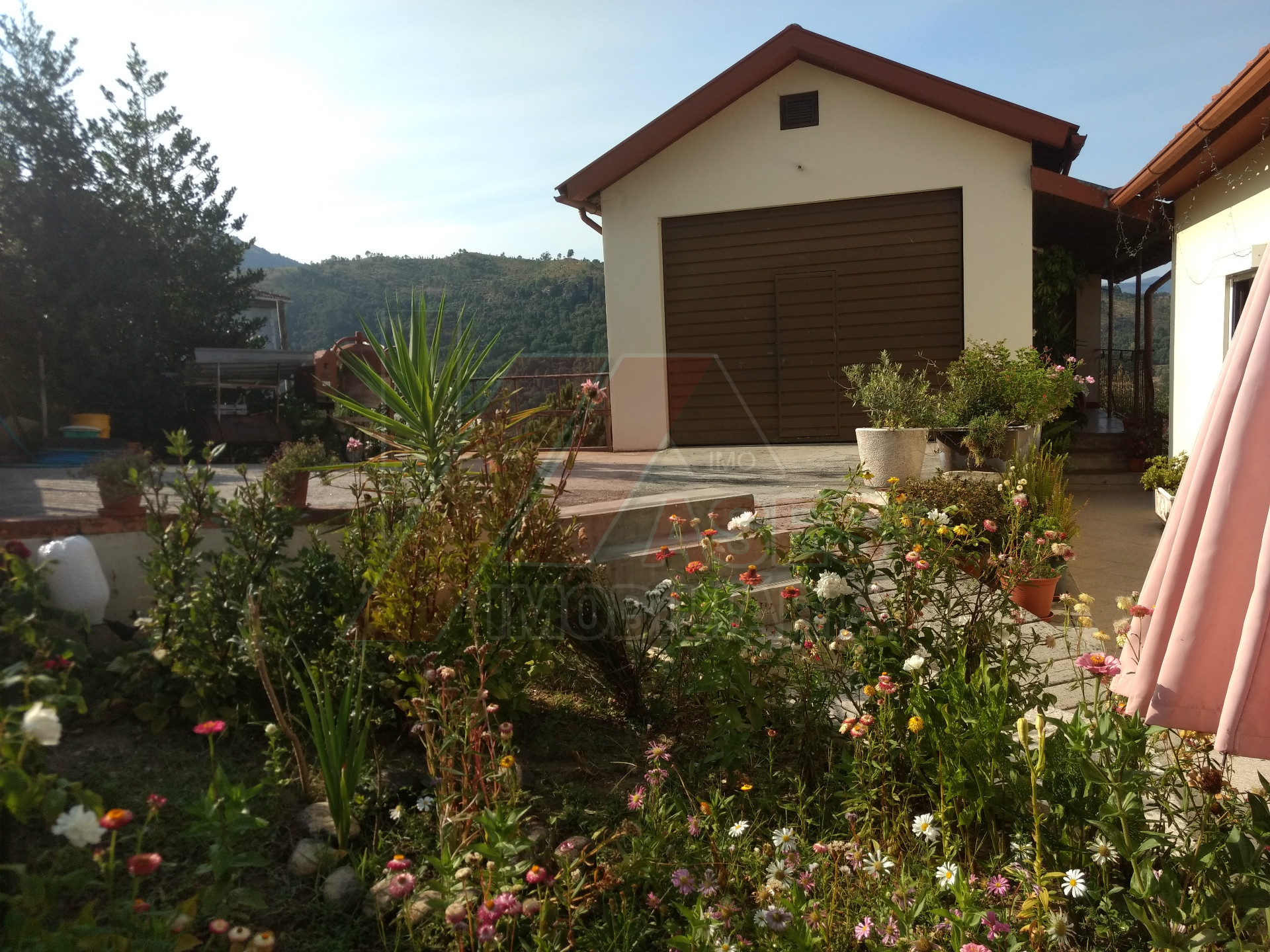 Huis 3 kamerwoning + 2