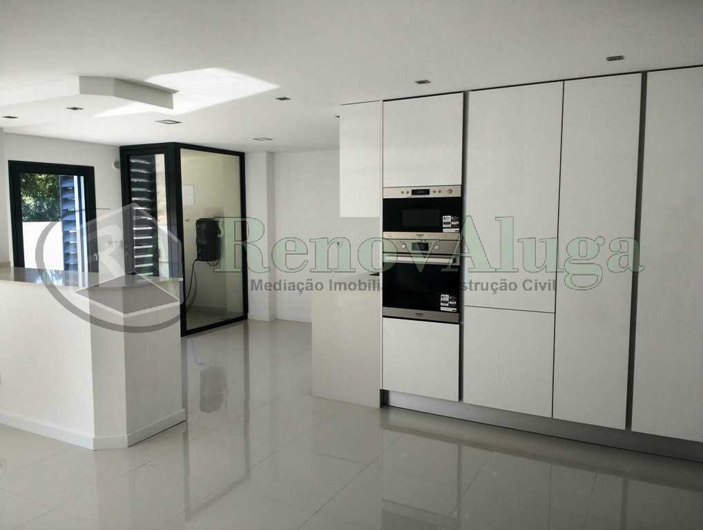 Moradia em Banda T2+2