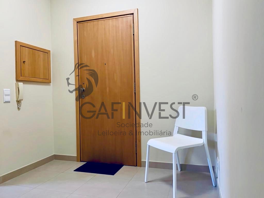 Apartamento T3 com Terraço na Praia da Barra