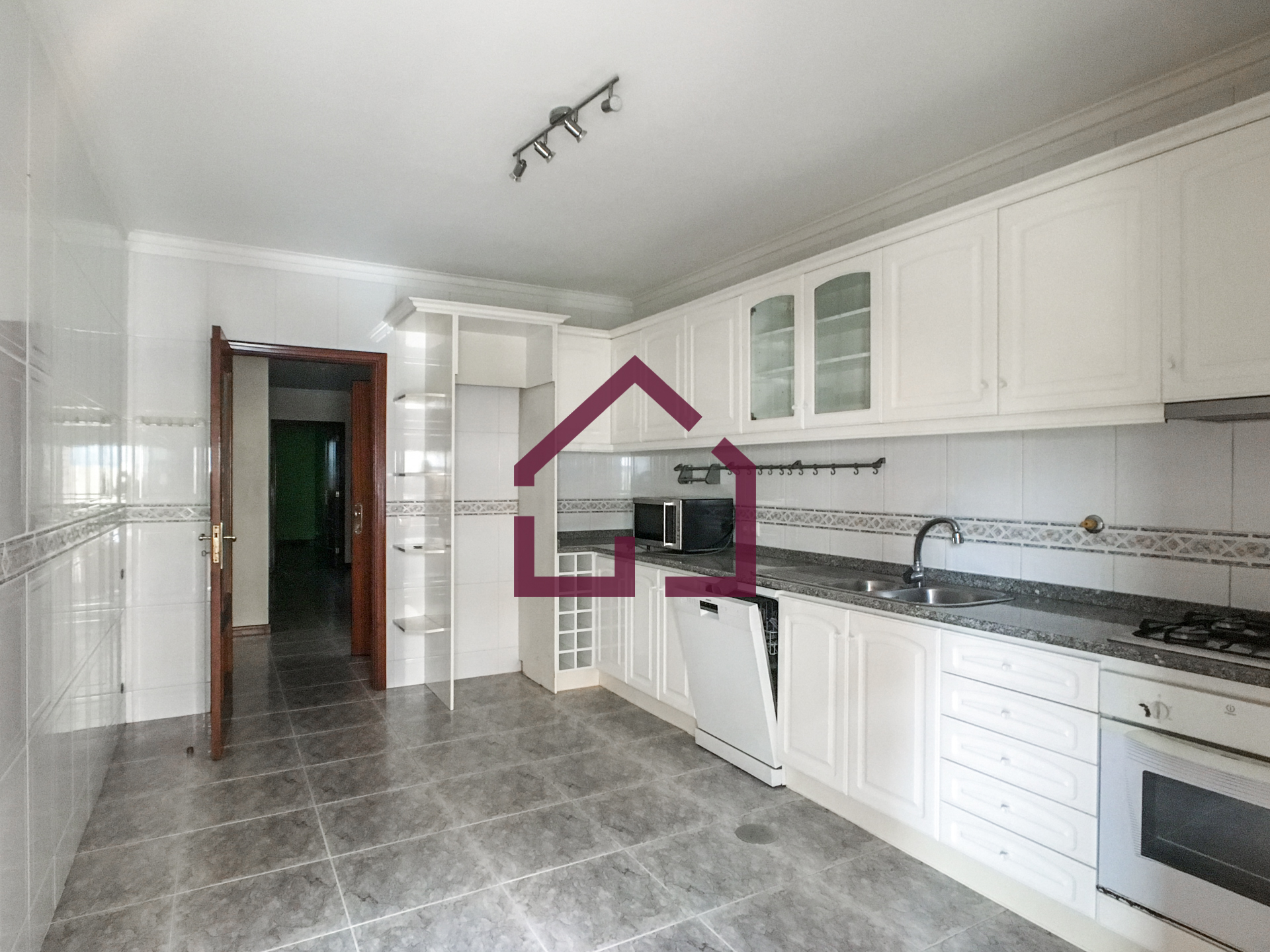 Andar Moradia T3 - São João de Ver