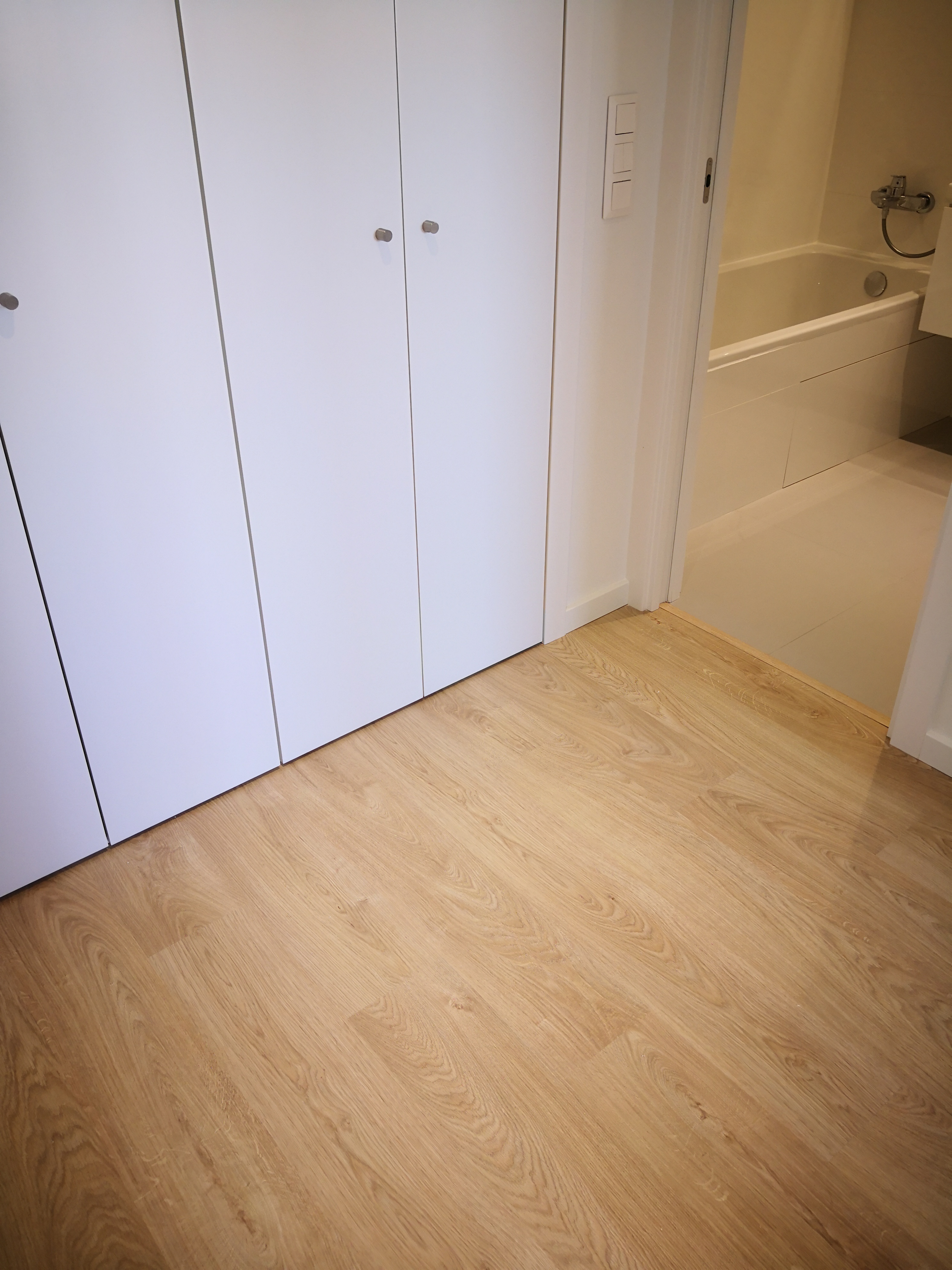 T2- VENDA - NOVO - 93,20 M2 - LUGAR DE ESTACIONAMENTO E ARRECADAÇÃO