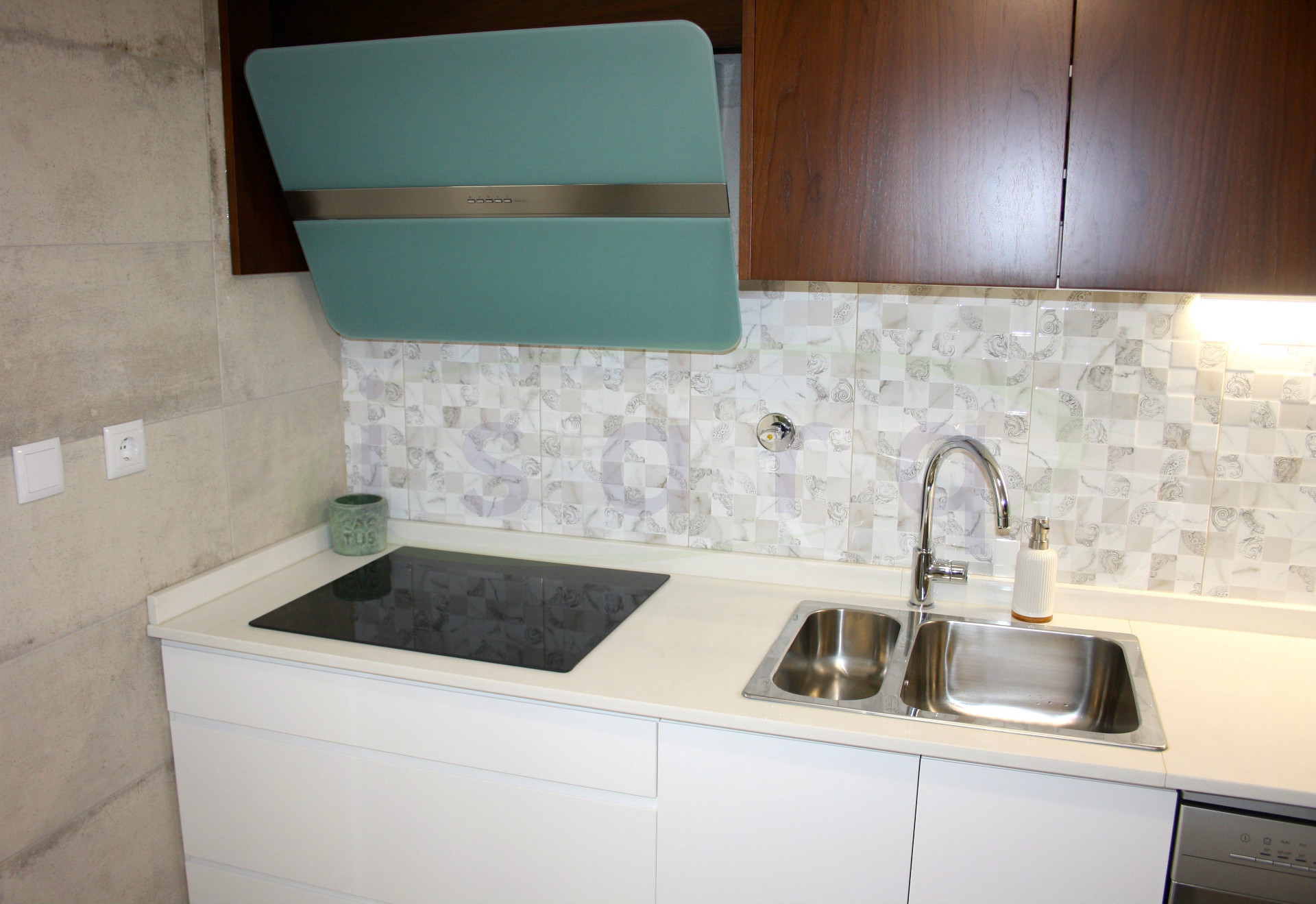 Equipped Kitchen