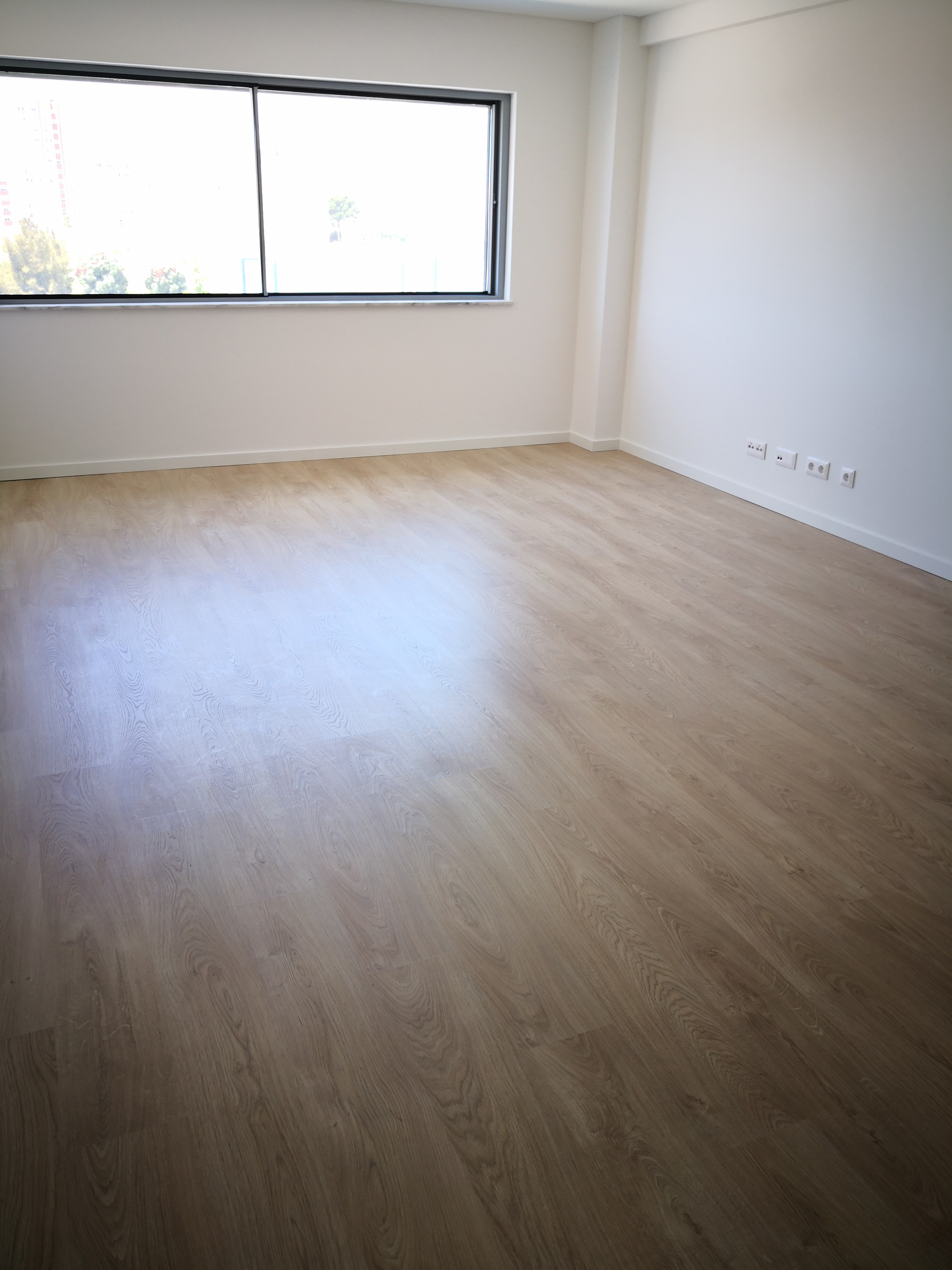 T2- VENDA - NOVO - 94,20 M2 - LUGAR DE ESTACIONAMENTO E ARRECADAÇÃO