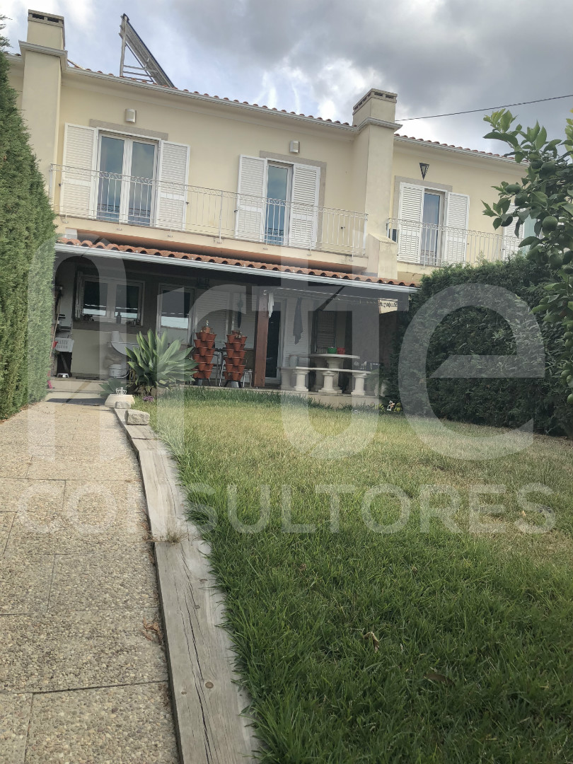 House T4