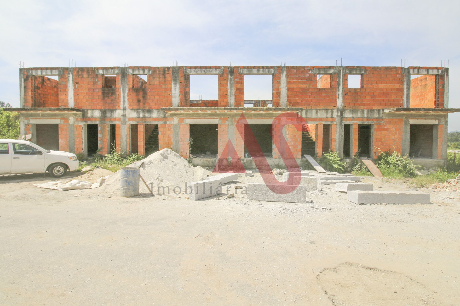 Lote de Terreno em Lustosa - Lousada