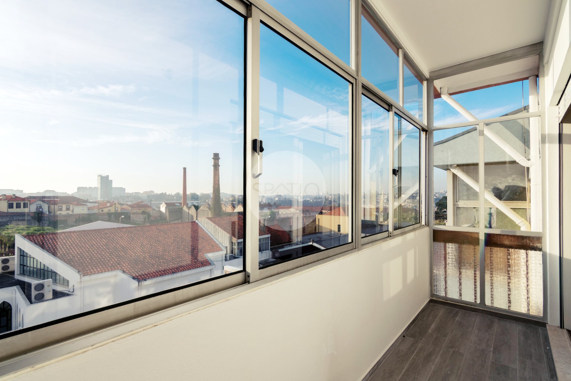 Apartamento T2 C/ Garagem Box * Devesas * V.N.Gaia