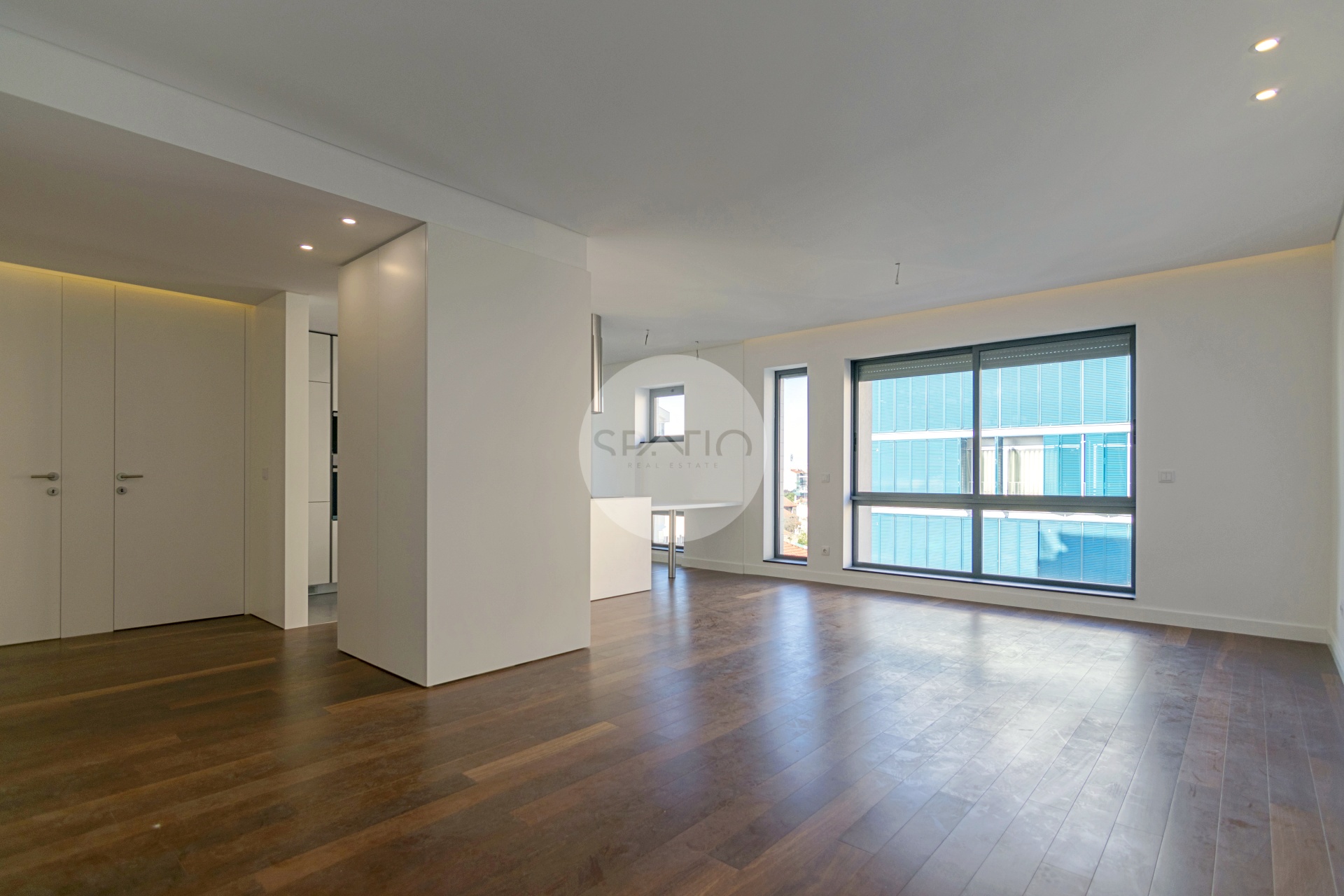 Apartamento T4 Novo * Rotunda da Boavista