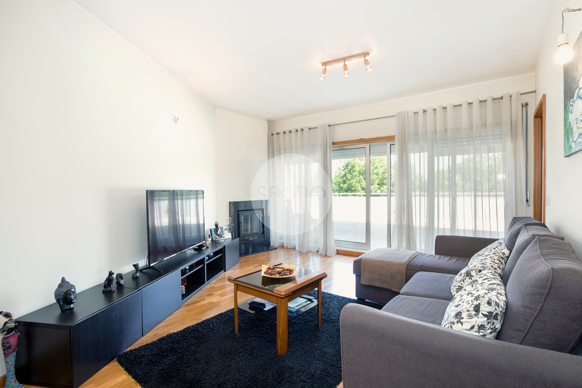 Apartamento T2 com Terraço * Maia