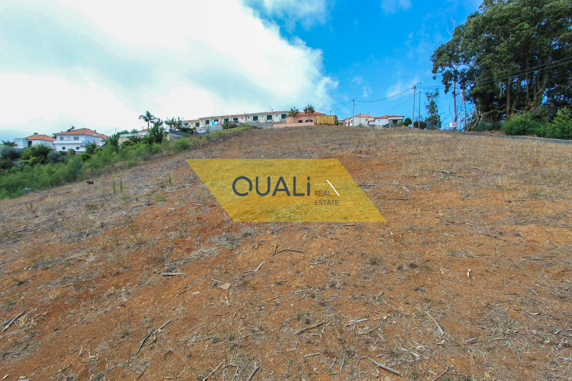 Grundstück mit 3140m2 - Caniço  - € 90.000,00