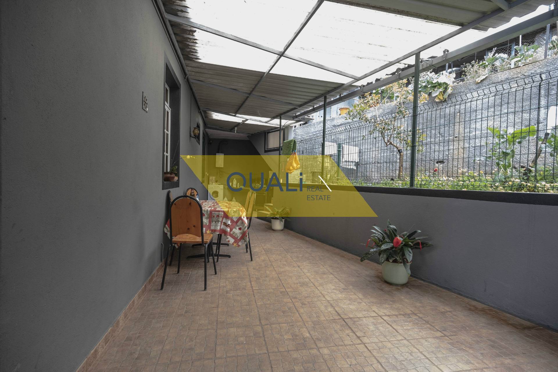 Einfamilienhaus - Ponta do Sol - 250.000,00 €