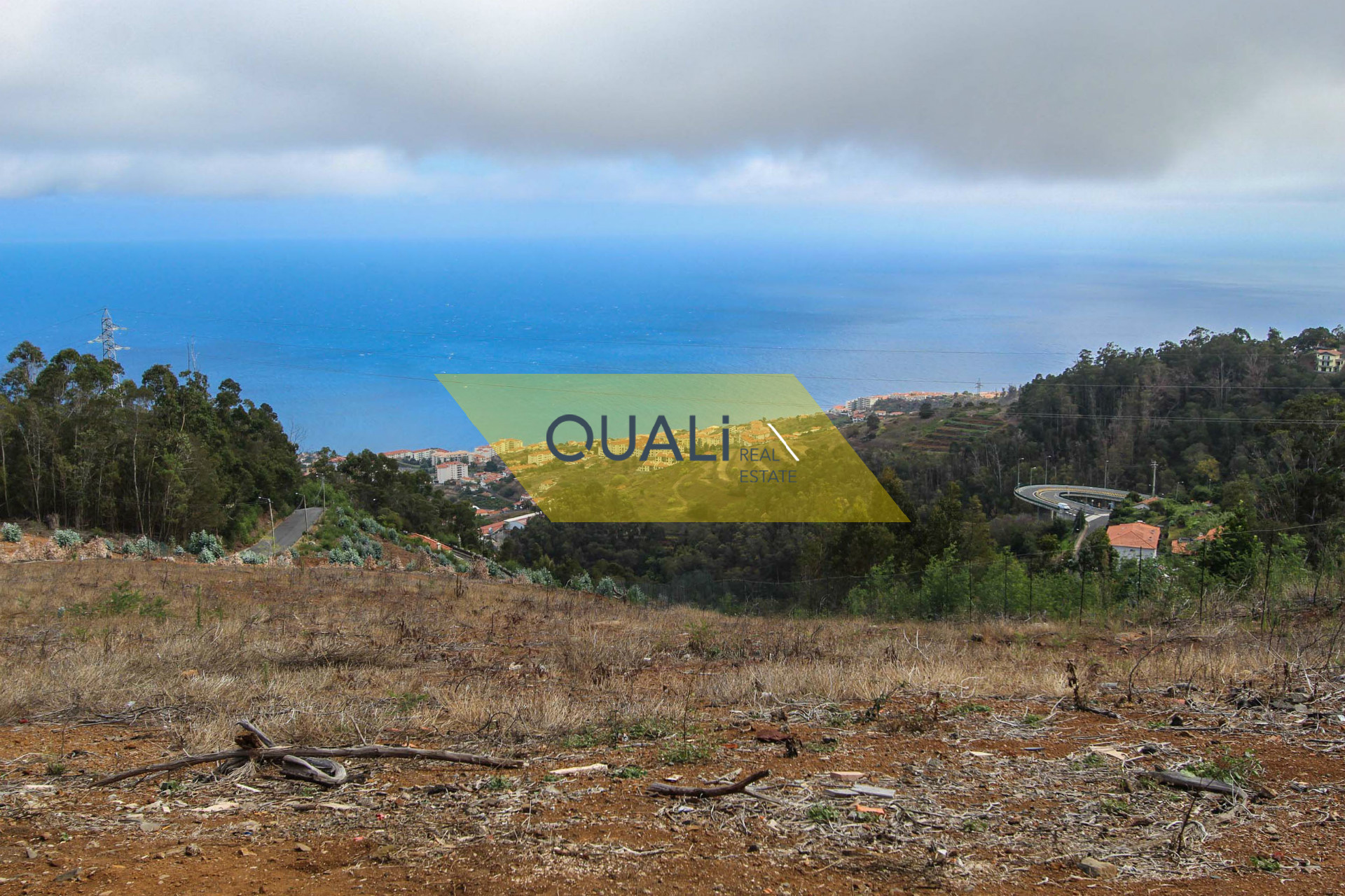 Grundstück mit 3140m2 - Caniço  - € 90.000,00