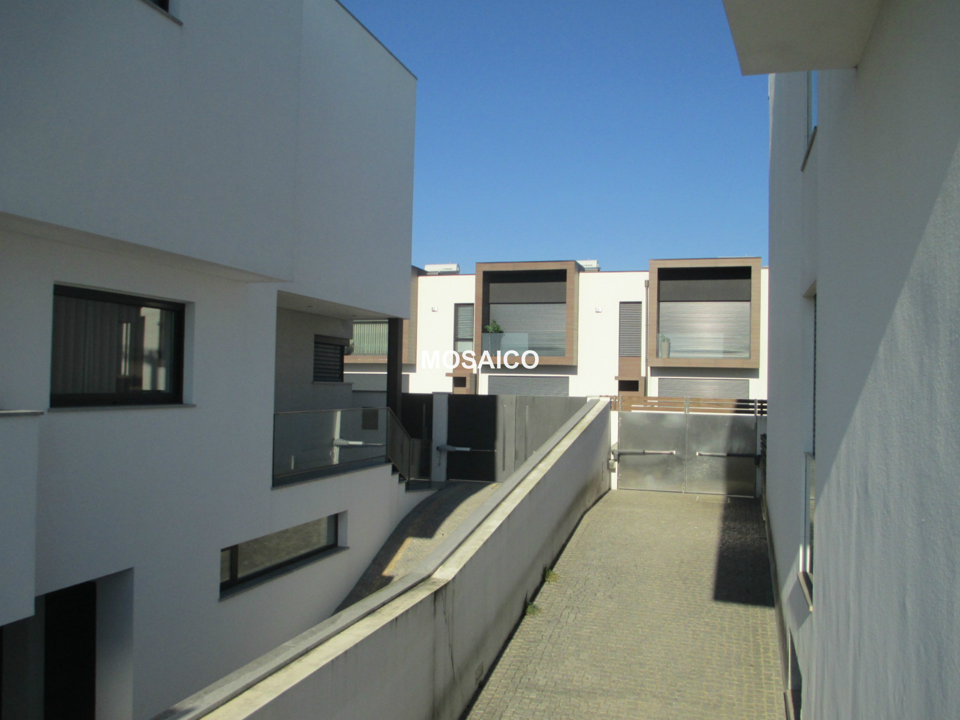 Doppelhaus 3+1/2 Schlafzimmer