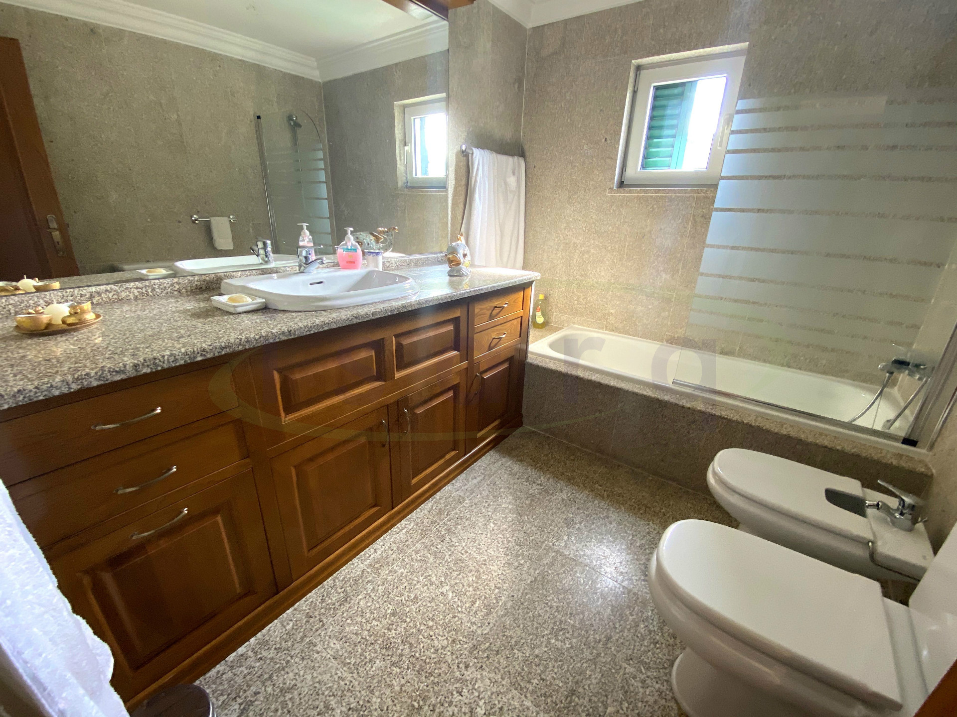 Gästehaus Brasonada mit 8% Bruttorendite (projiziert)