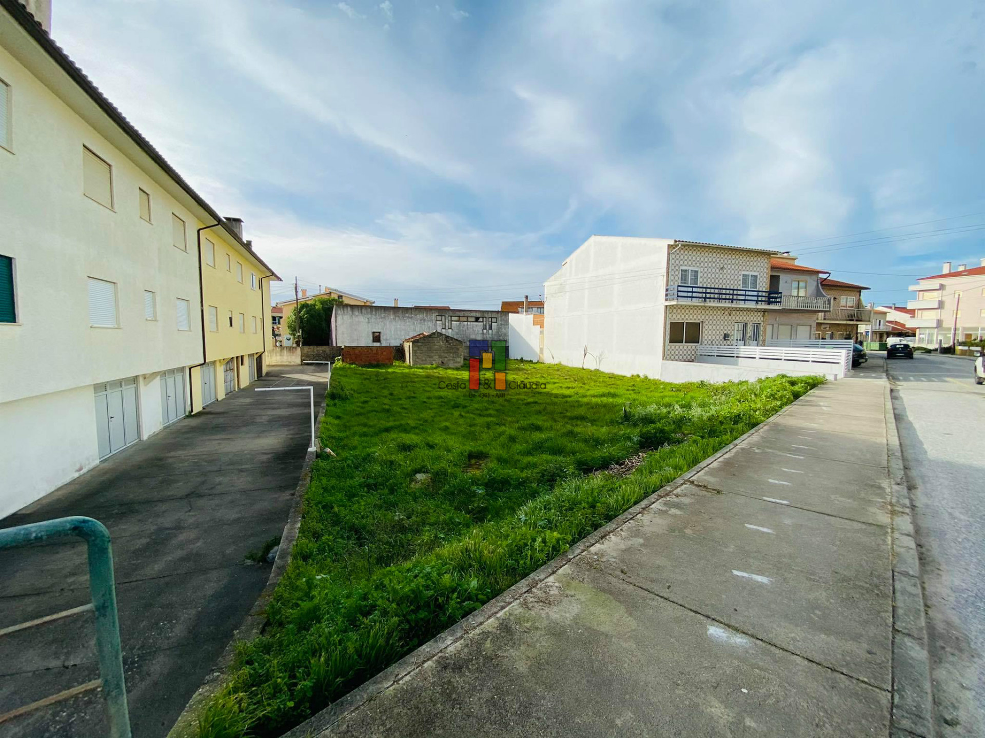 Real Estate building