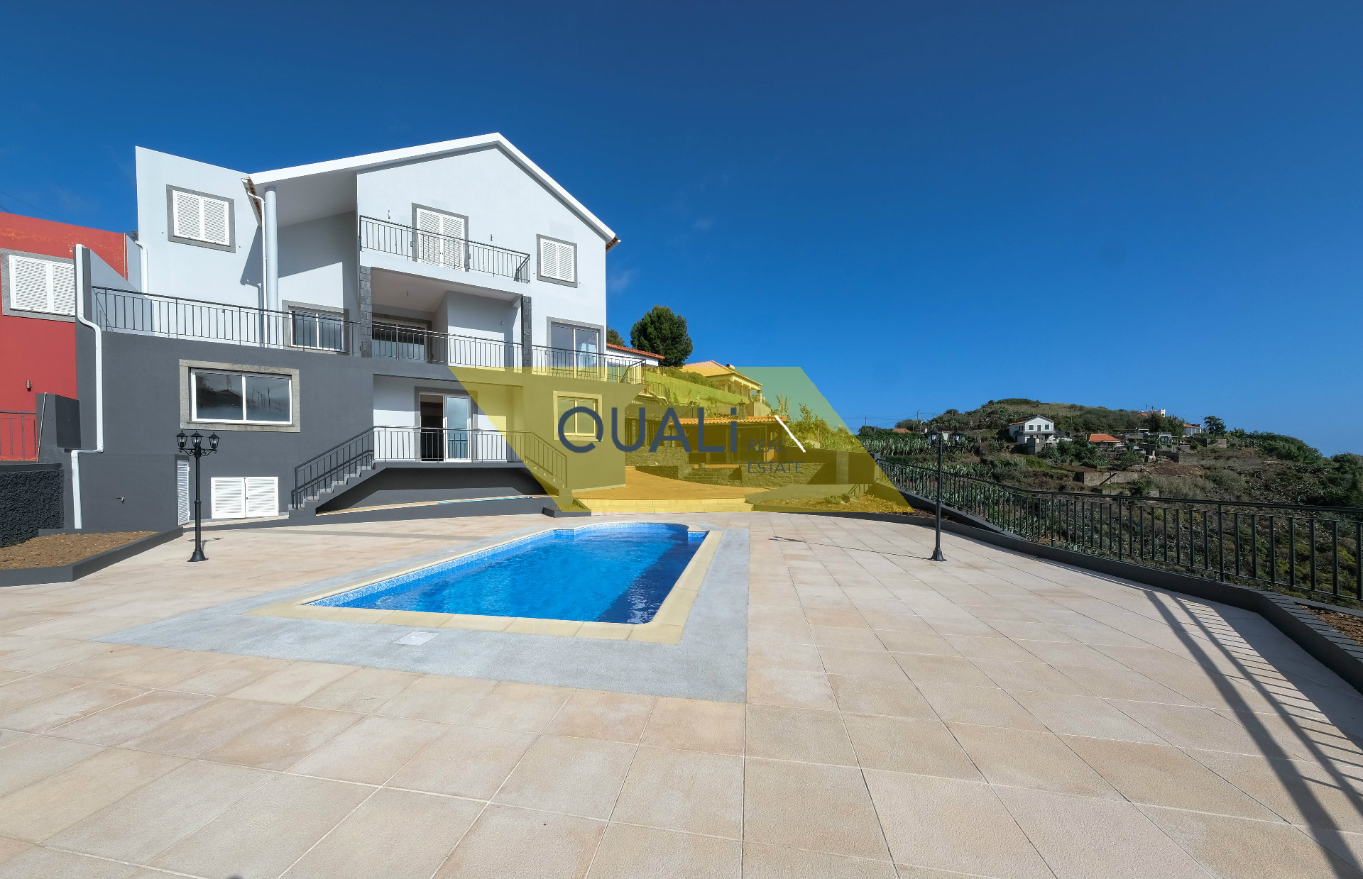 House T3 for Sale in Ribeira Brava - Madeira Island. €425.000,00