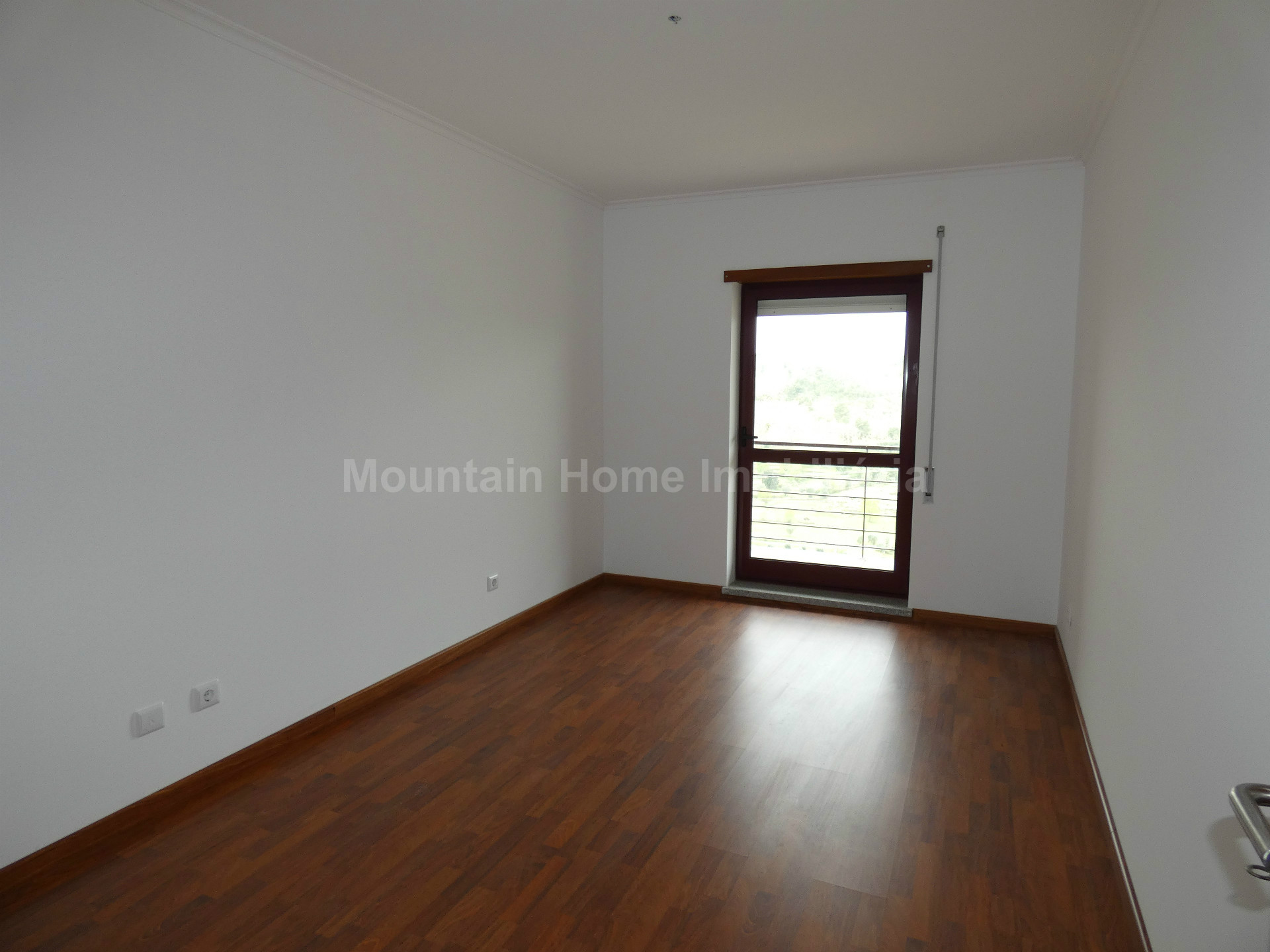 Wohnung 4 Schlafzimmer