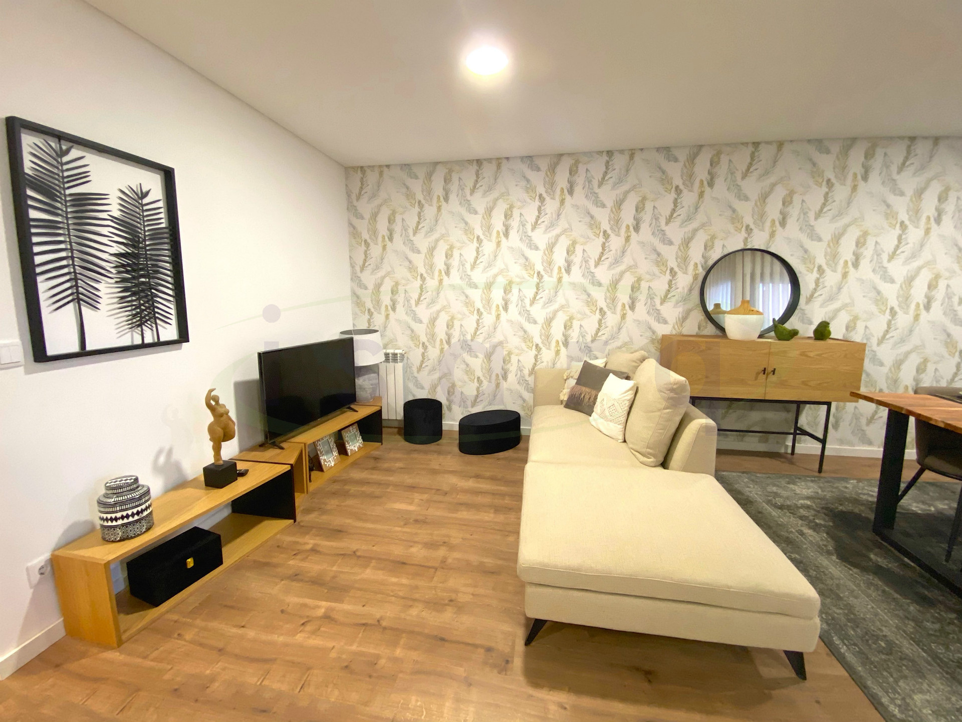 NEUES Apartment mit 3 Schlafzimmern, 15 Minuten vom Universitätscampus von S João entfernt;