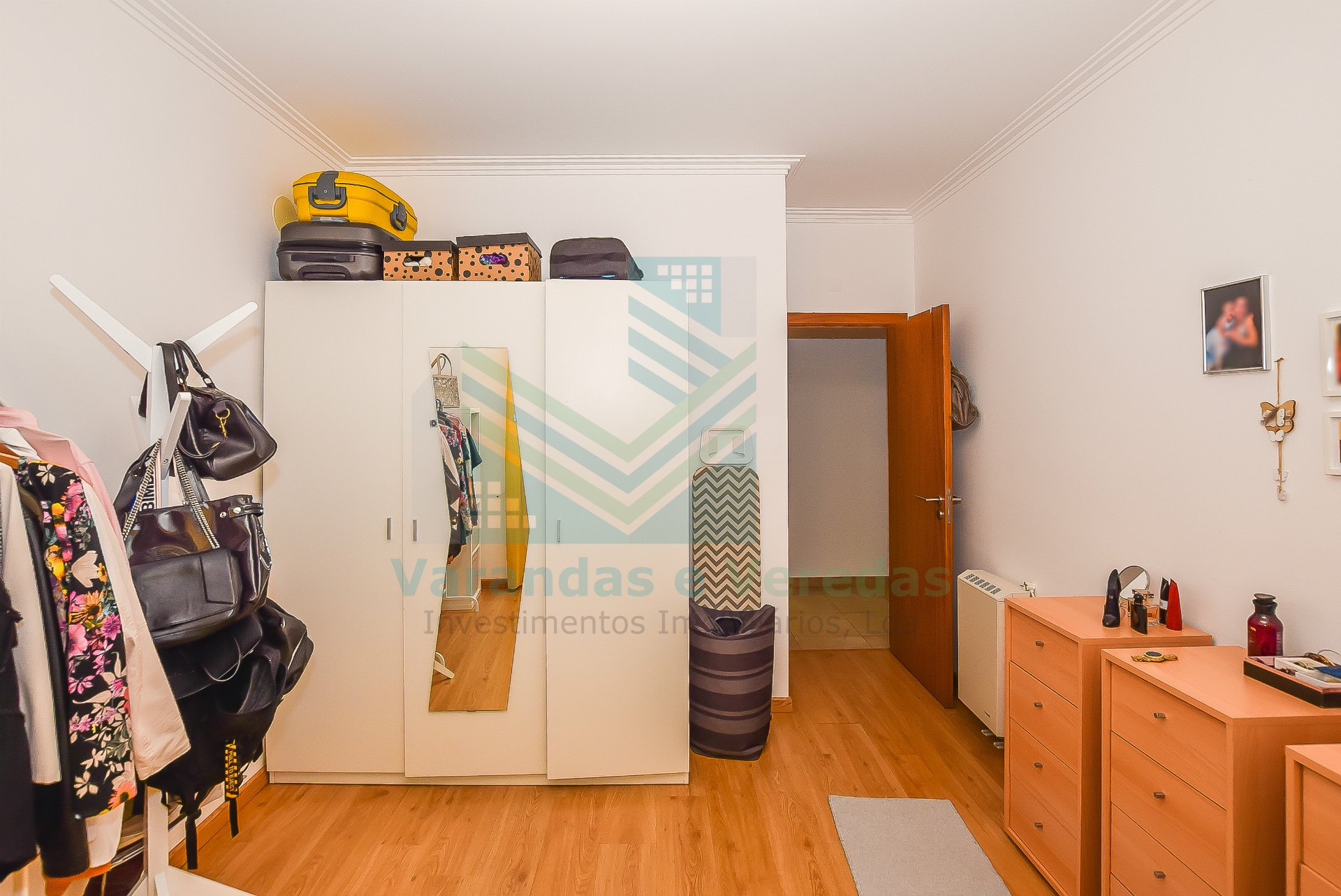 2 间卧室的公寓在门控社区在恩特龙卡门托