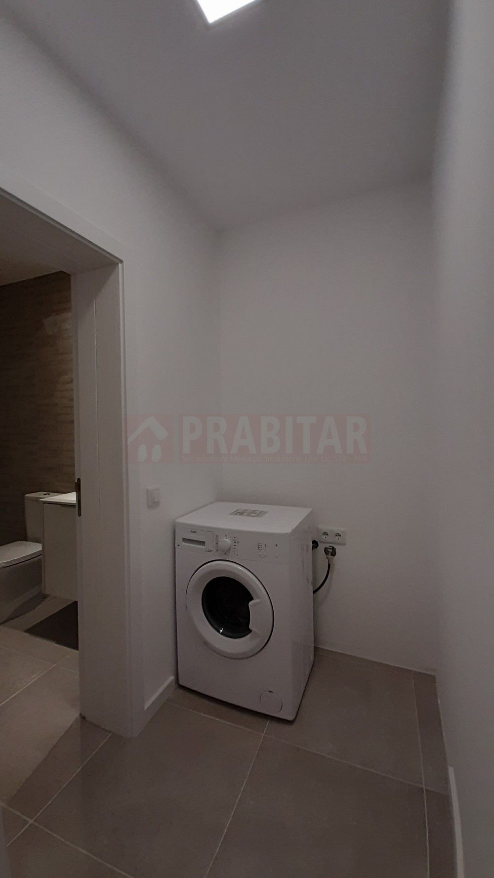 Apartamento T1+1 À Praça da República