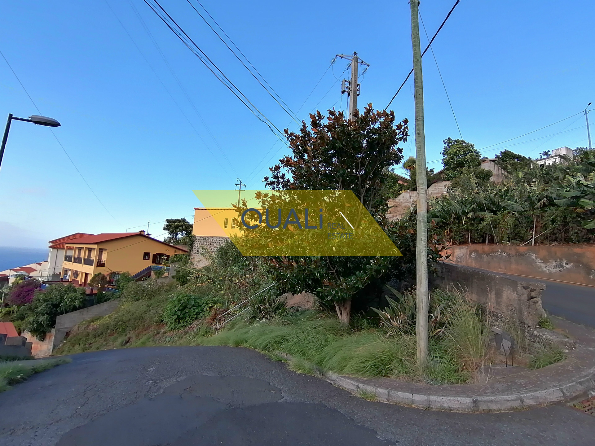 380 m2 plot by the road in Santa Cruz Municipality € 28.000,00