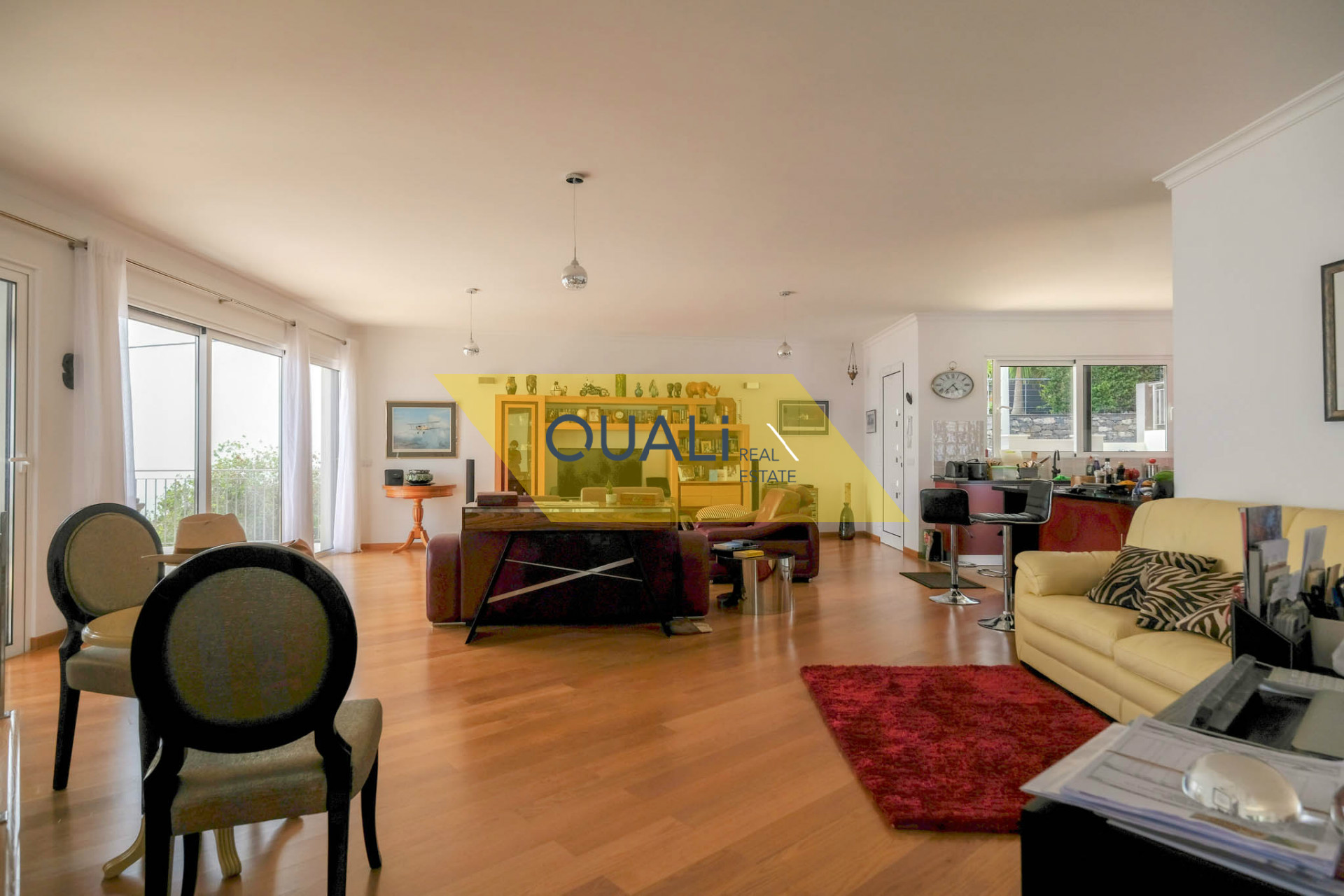 Detached house with pool in Calheta - Madeira Island - € 395.000,00