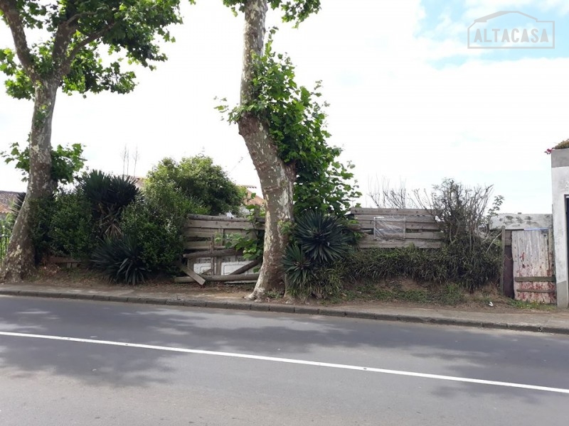 Moradia para Restaurar T1