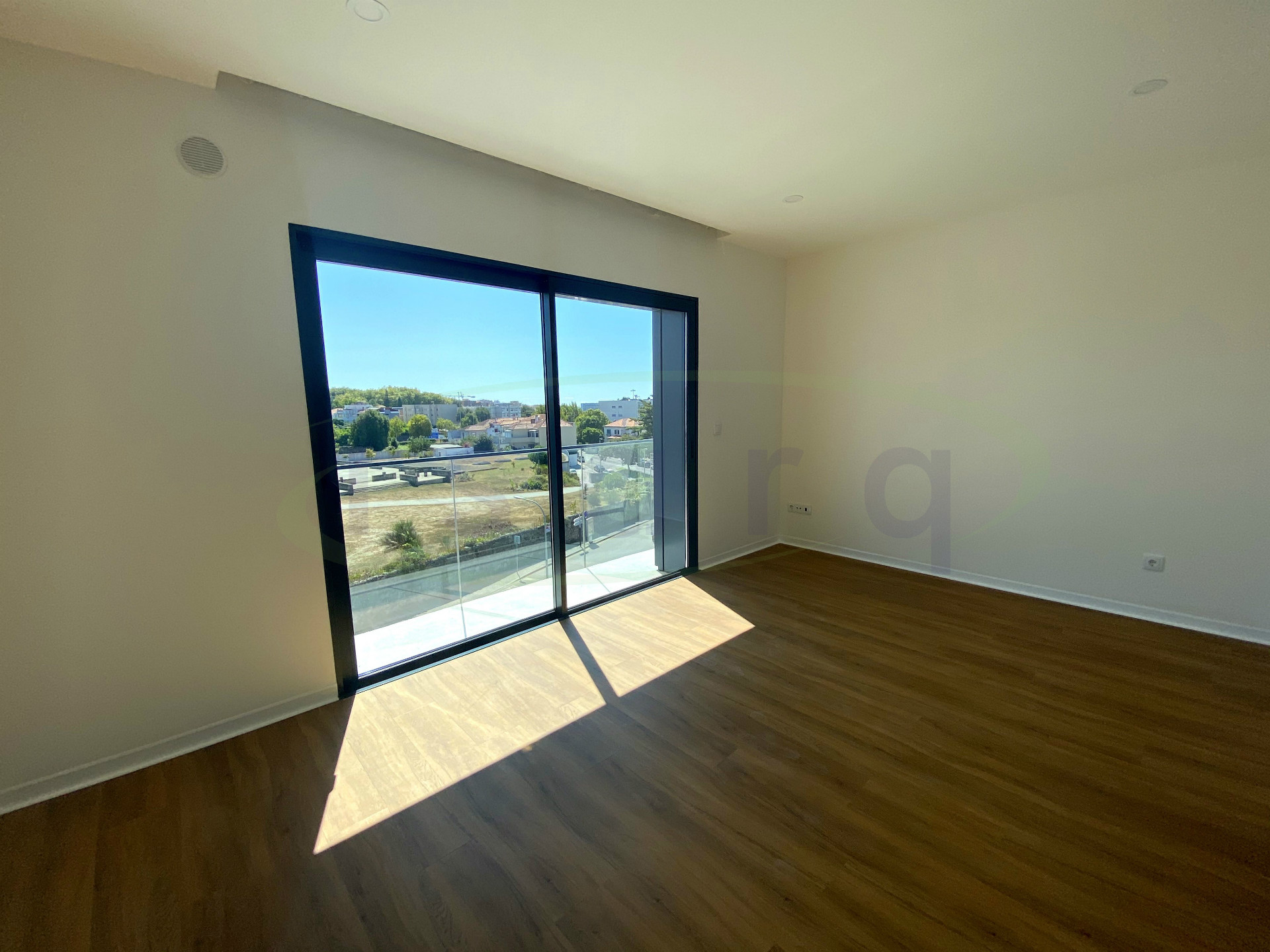 Appartement T0, de nouvelle construction situé dans le pôle universitaire de l´hôpital de S João;