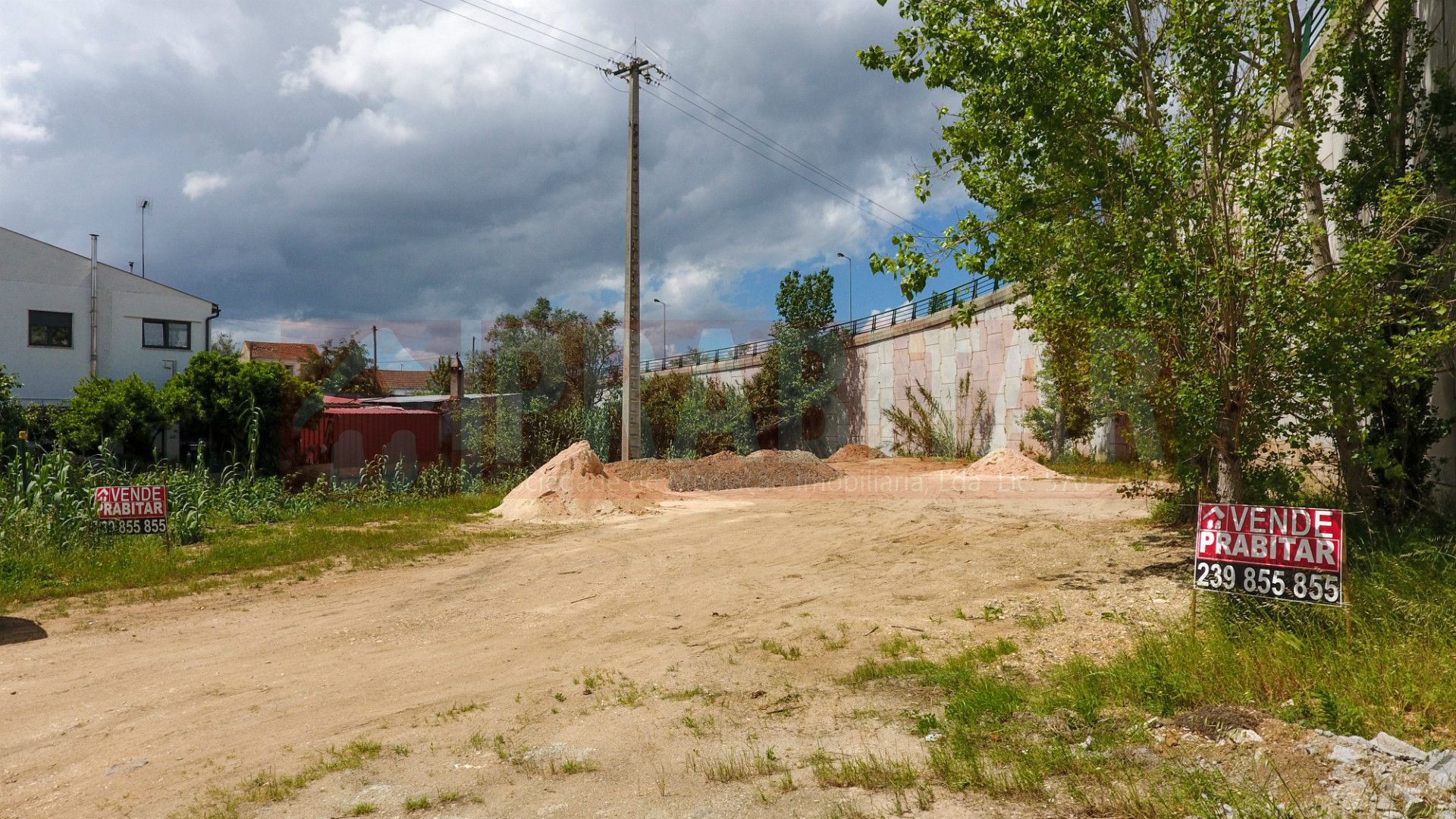 Lote de Terreno em Casais do Campo