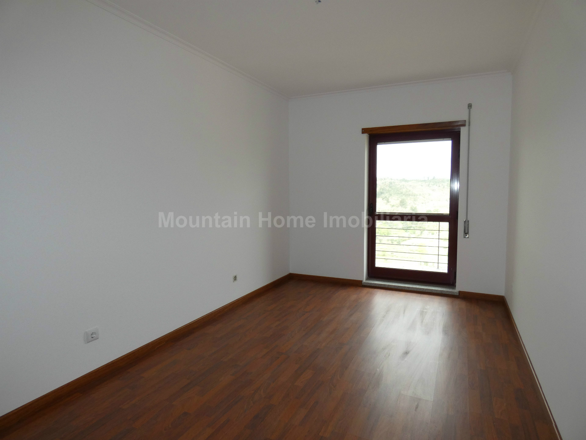 Wohnung 4 Schlafzimmer