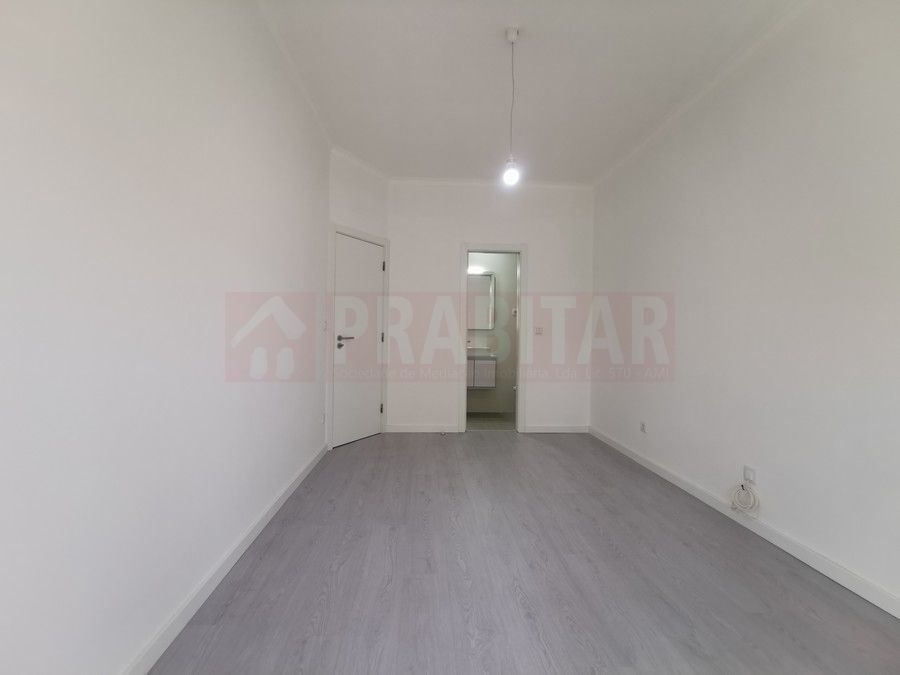 Apartamento T3 ao Vale das Flores