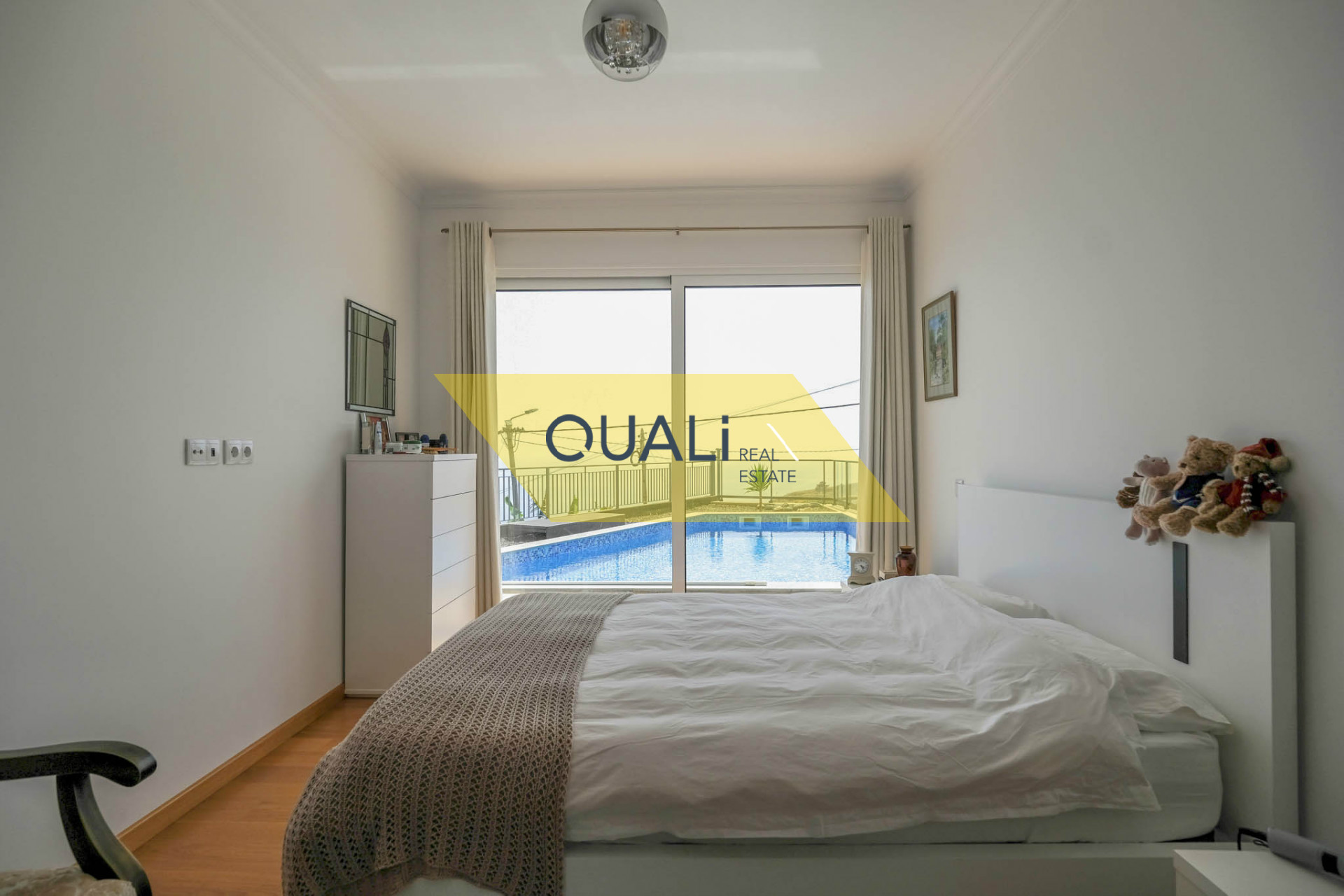 Detached house with pool in Calheta - Madeira Island - € 395.000,00