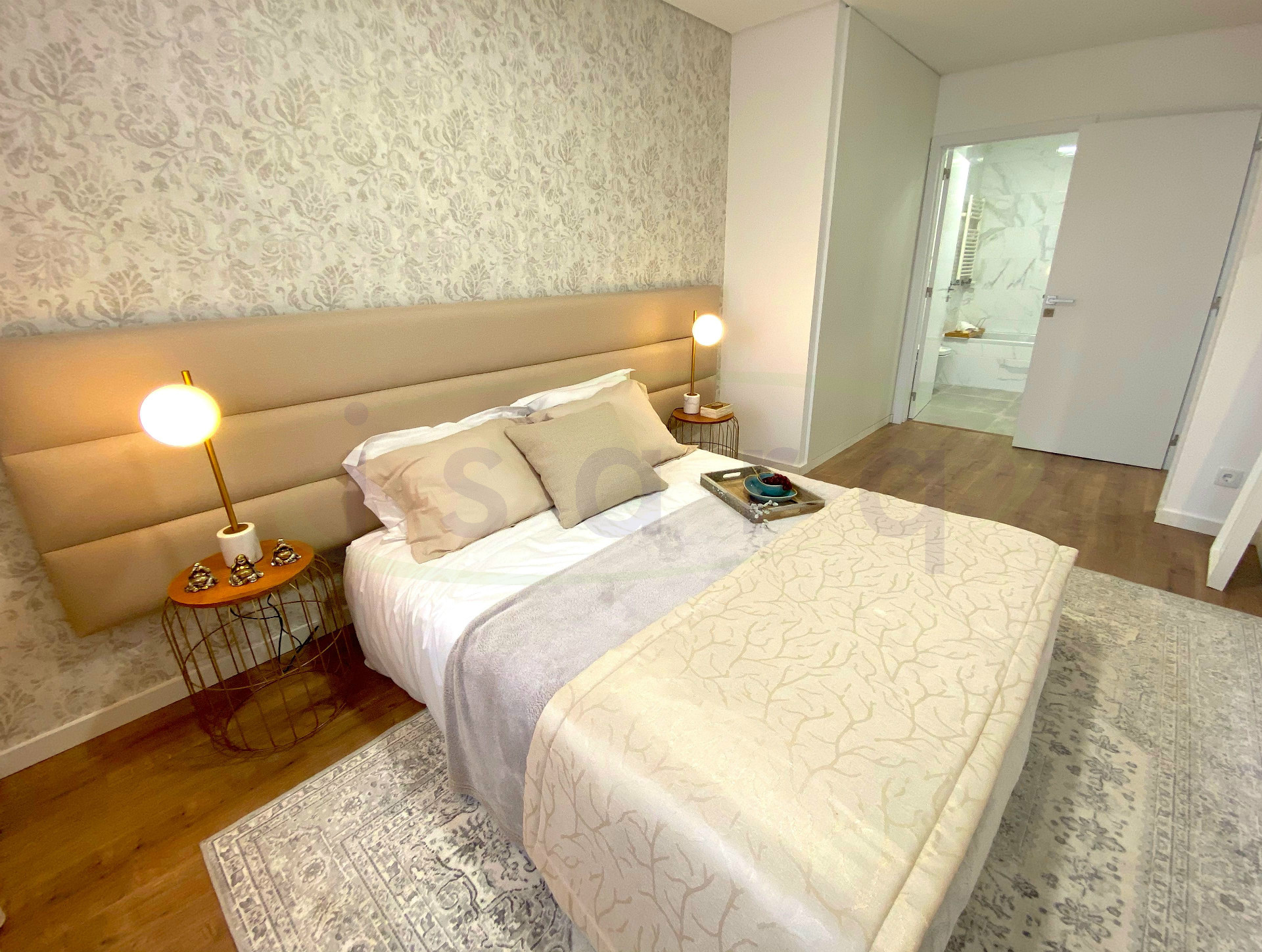 NEUES Apartment mit 3 Schlafzimmern, 15 Minuten vom Universitätscampus von S João entfernt;