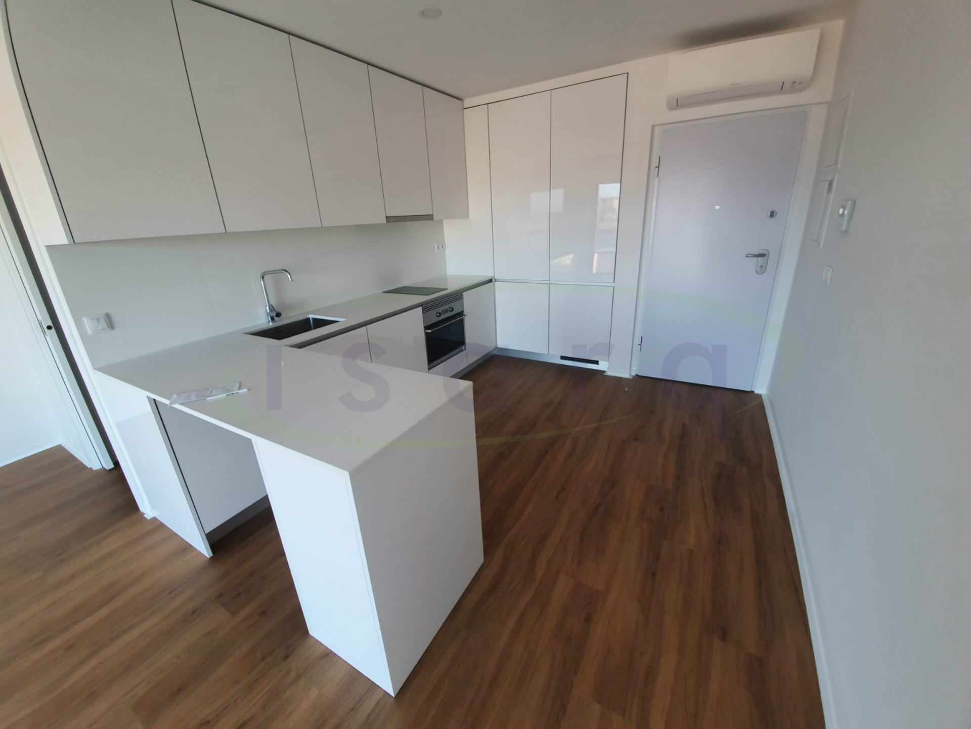 Appartement T0, de nouvelle construction situé dans le pôle universitaire de l´hôpital de S João;