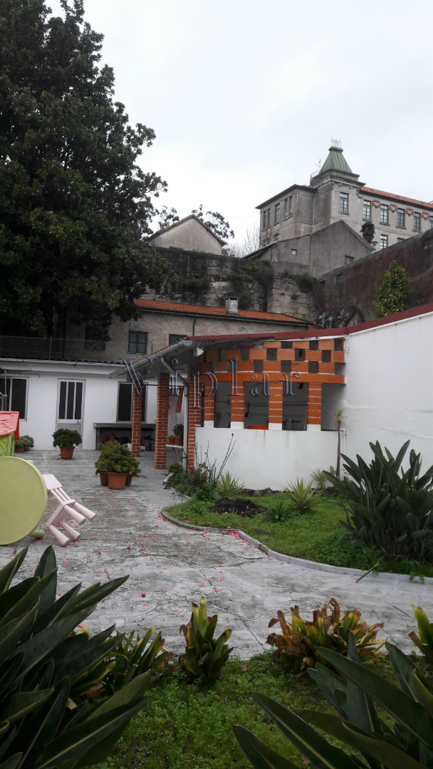 Byggnad >= 10 Sovrum