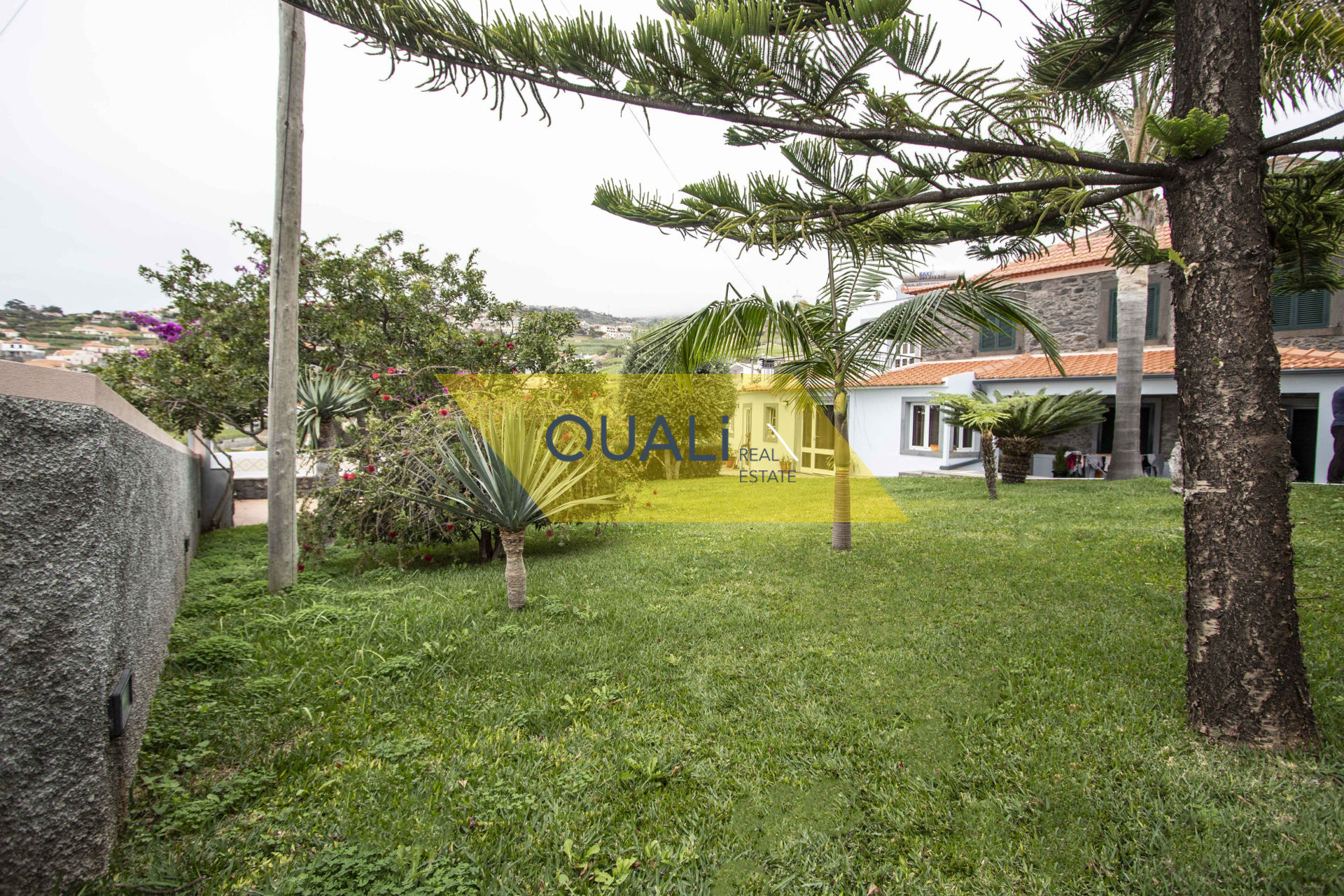 Moradia 3 quartos de dormir,localizada nos Canhas,Ponta do Sol €250.000,00