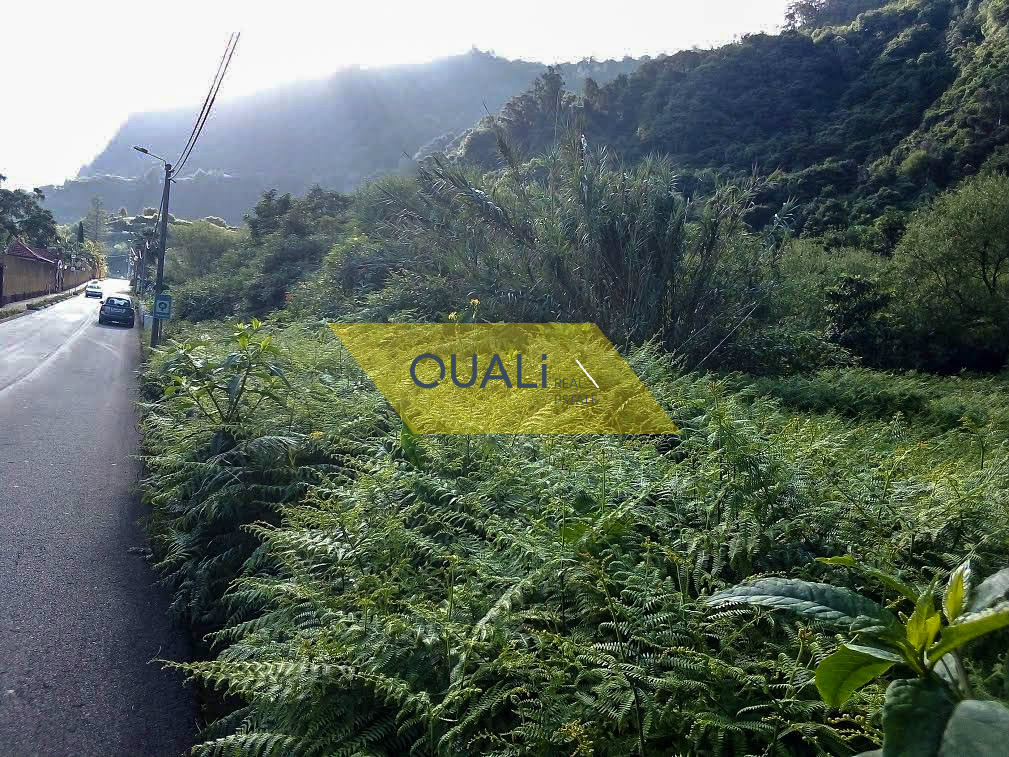 Terreno rustico di 1250m2 ad Arco de São Jorge - Isola di Madeira - € 70.000,00