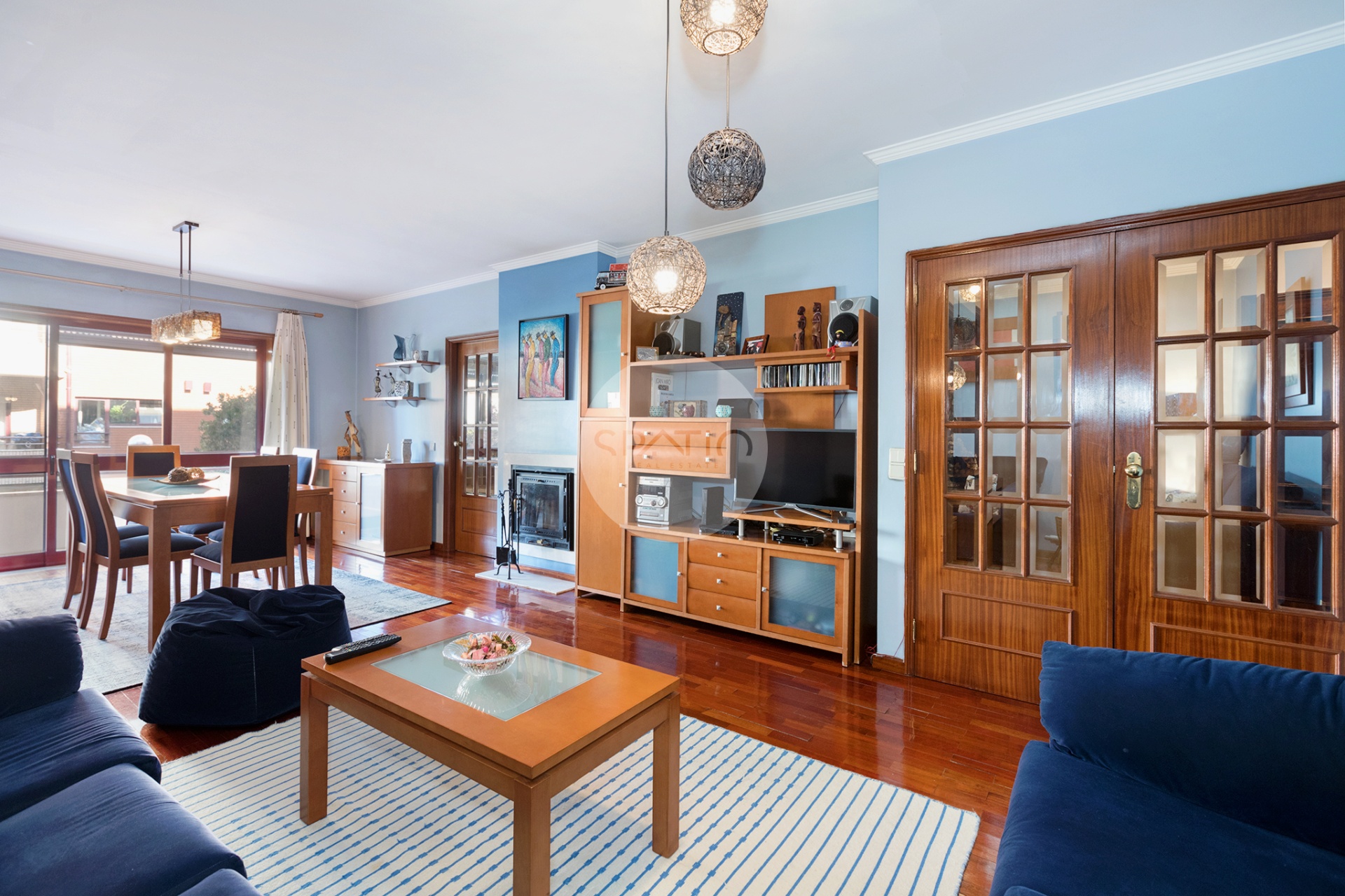 Apartamento T2 com garagem * Caulinos