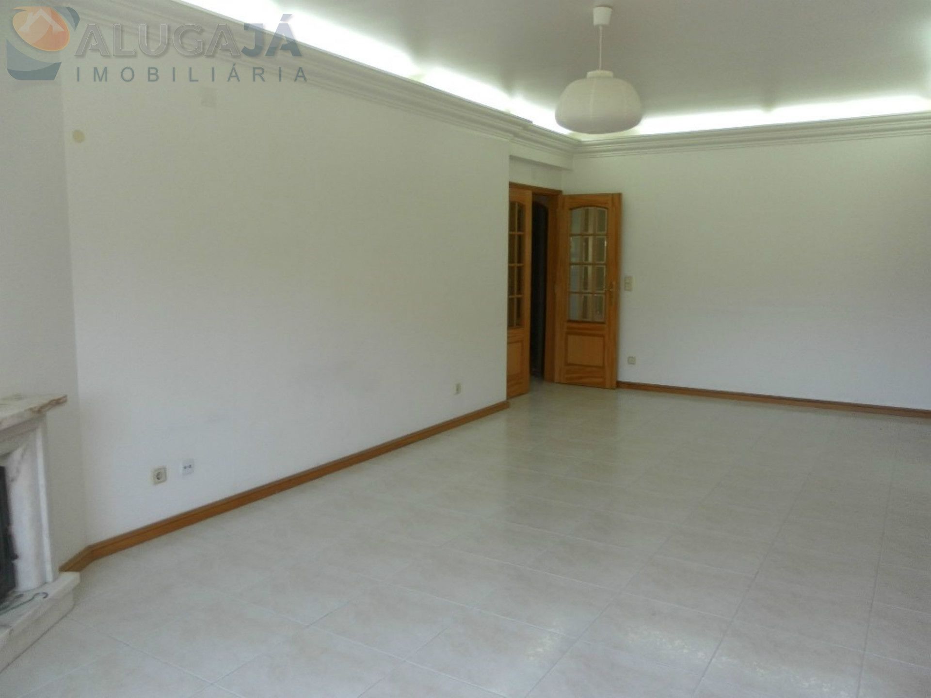 Apartamento T2 com suíte em São Marcos, com excelente área e exposição solar