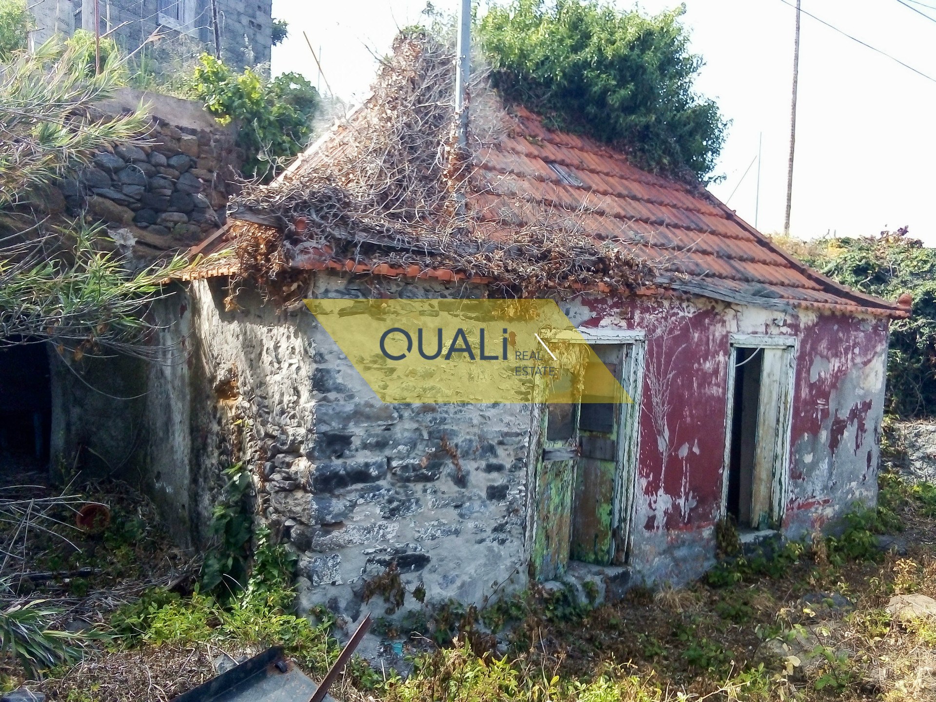 Excellent land with 532m2-Ribeira Brava-Madeira Island - € 87.500,00