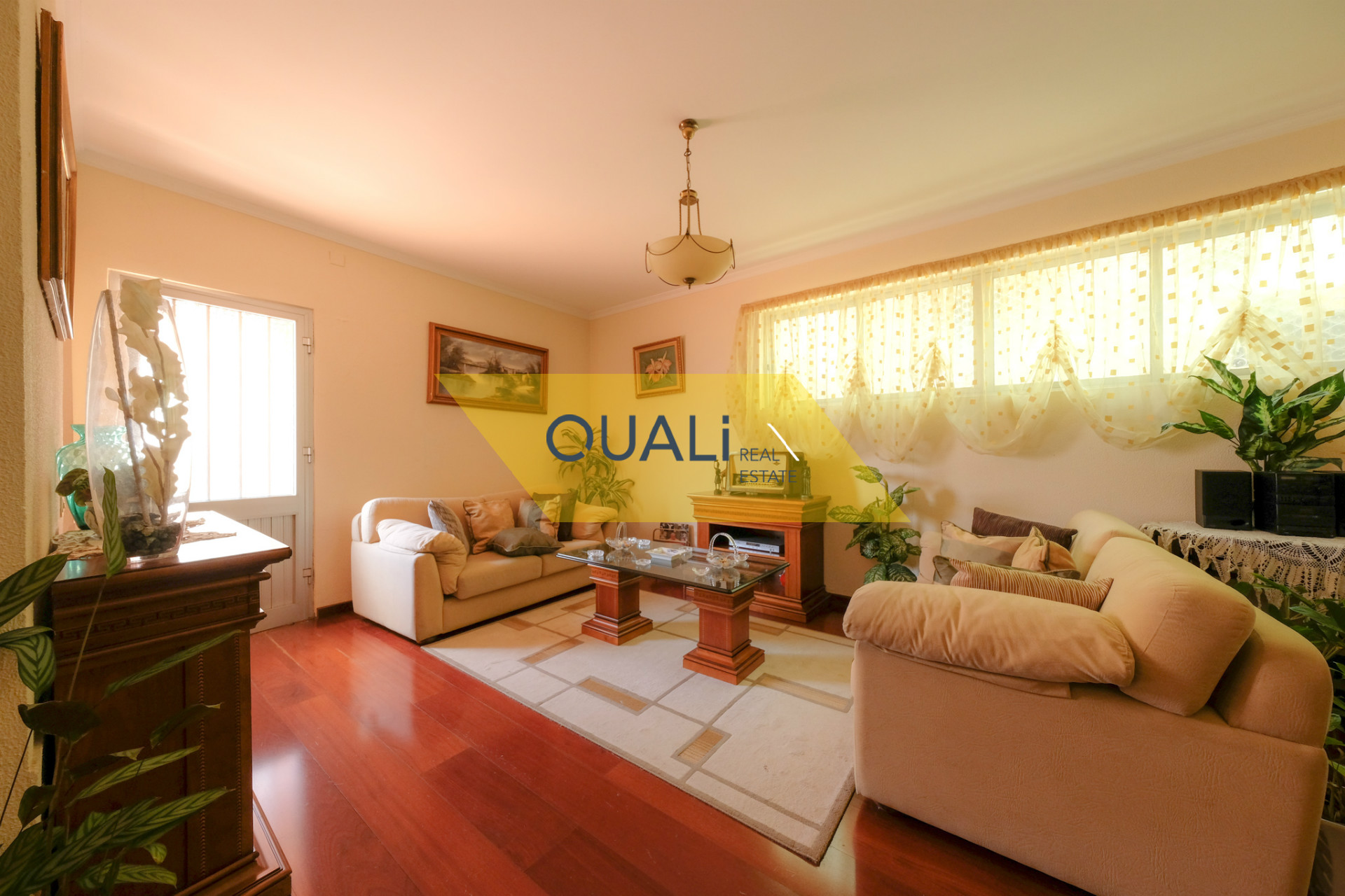  Fabulous 7 Bedroom Villa in Monte- Funchal - Madeira Island € 420.000,00